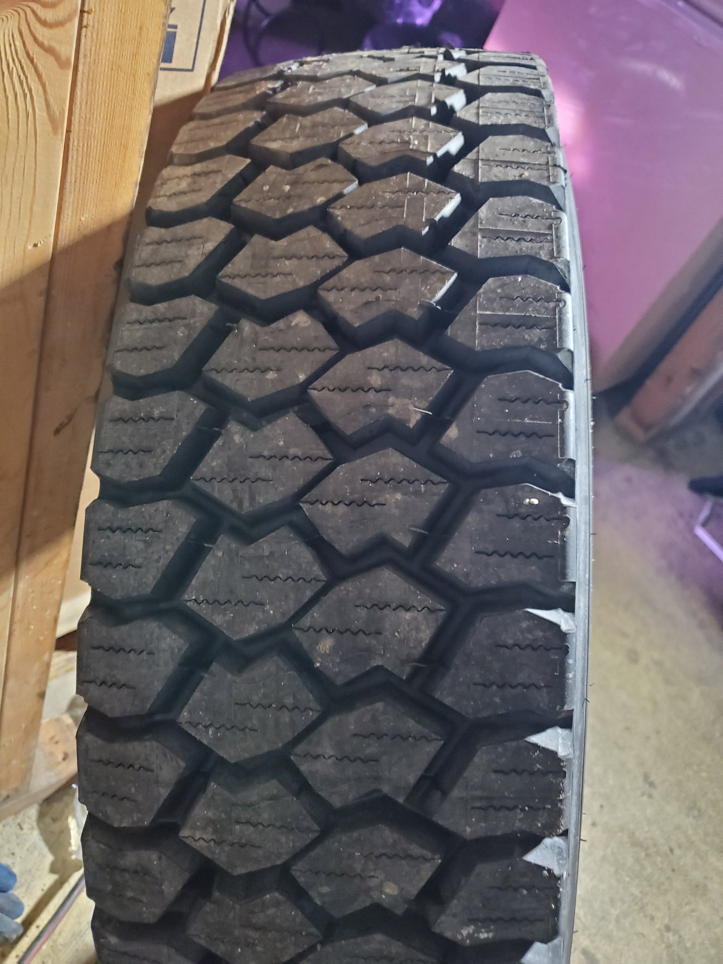 GOODYEAR G622 RSD ULT BSW LT 245 70 19.5  14PLY DRIVE TIRE 2540864103