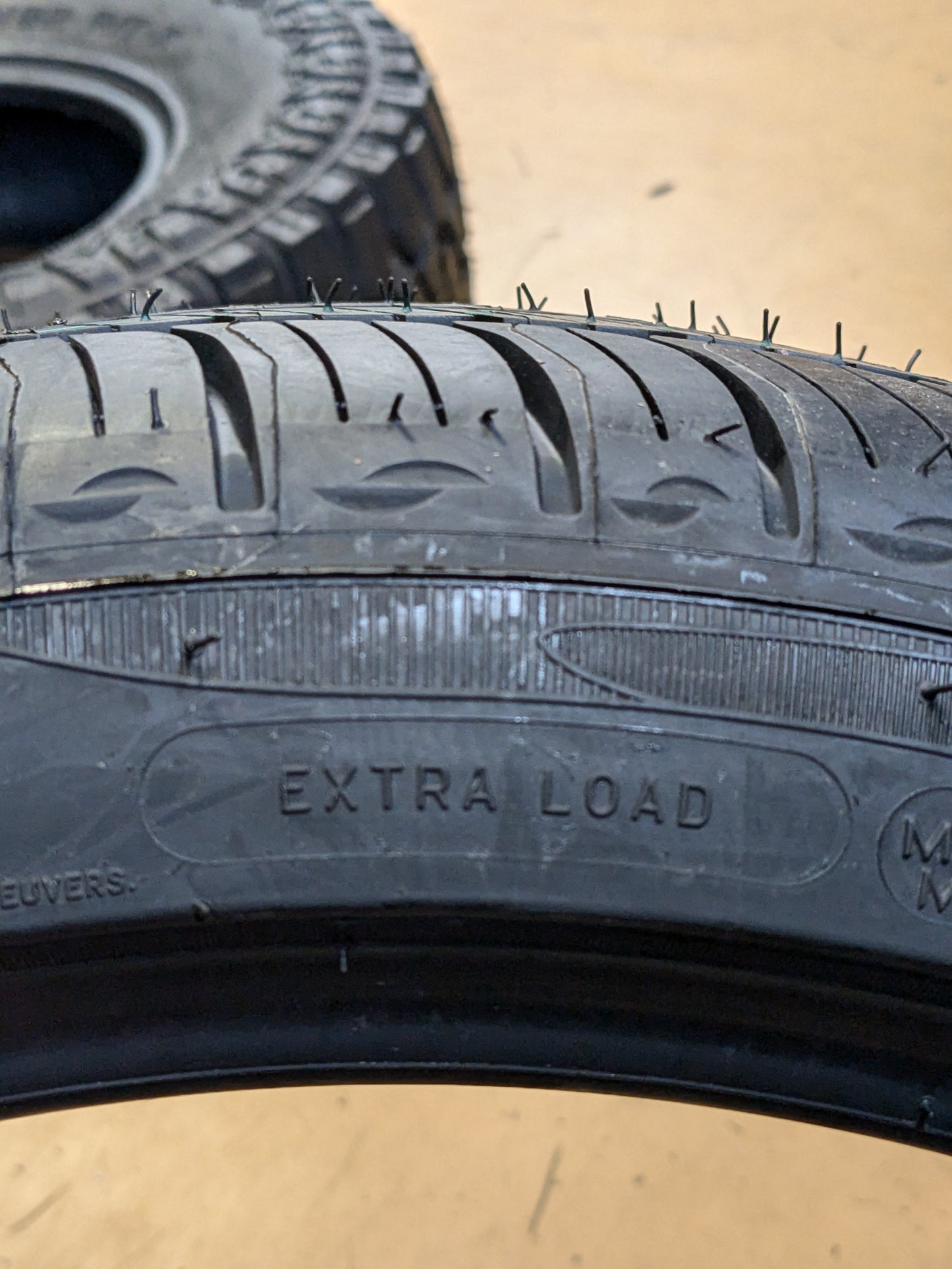 2 NEW OLD STOCK MICHELIN PRIMACY MXM4 ZP (*) BMW RSC RUNFLAT P 225 40 19 93V XL ALL SEASON TIRE 18126
