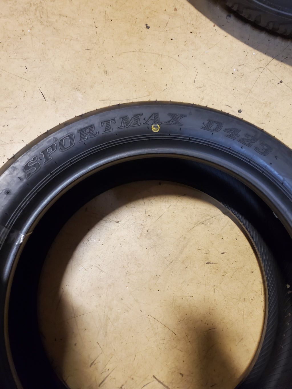 DUNLOP SPORTMAX D423 BSW 200 55 16 77H REAR MOTORCYCLE TIRE 45232107