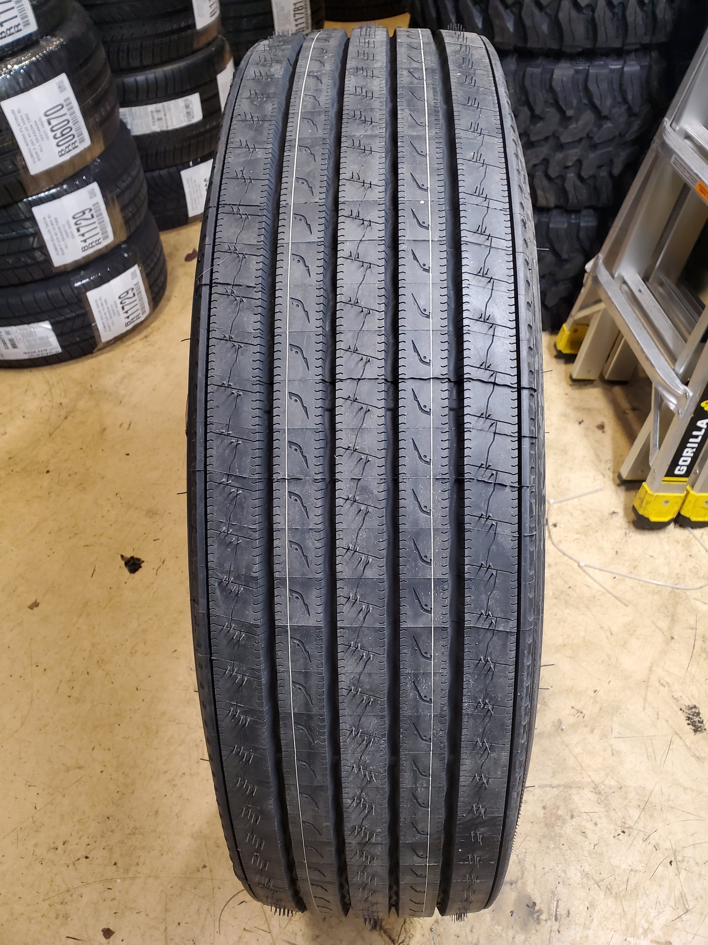 MICHELIN X LINE ENERGY BSW  295 75 22.5 144/141L 14PLY COMMERCIAL TIRE 41669