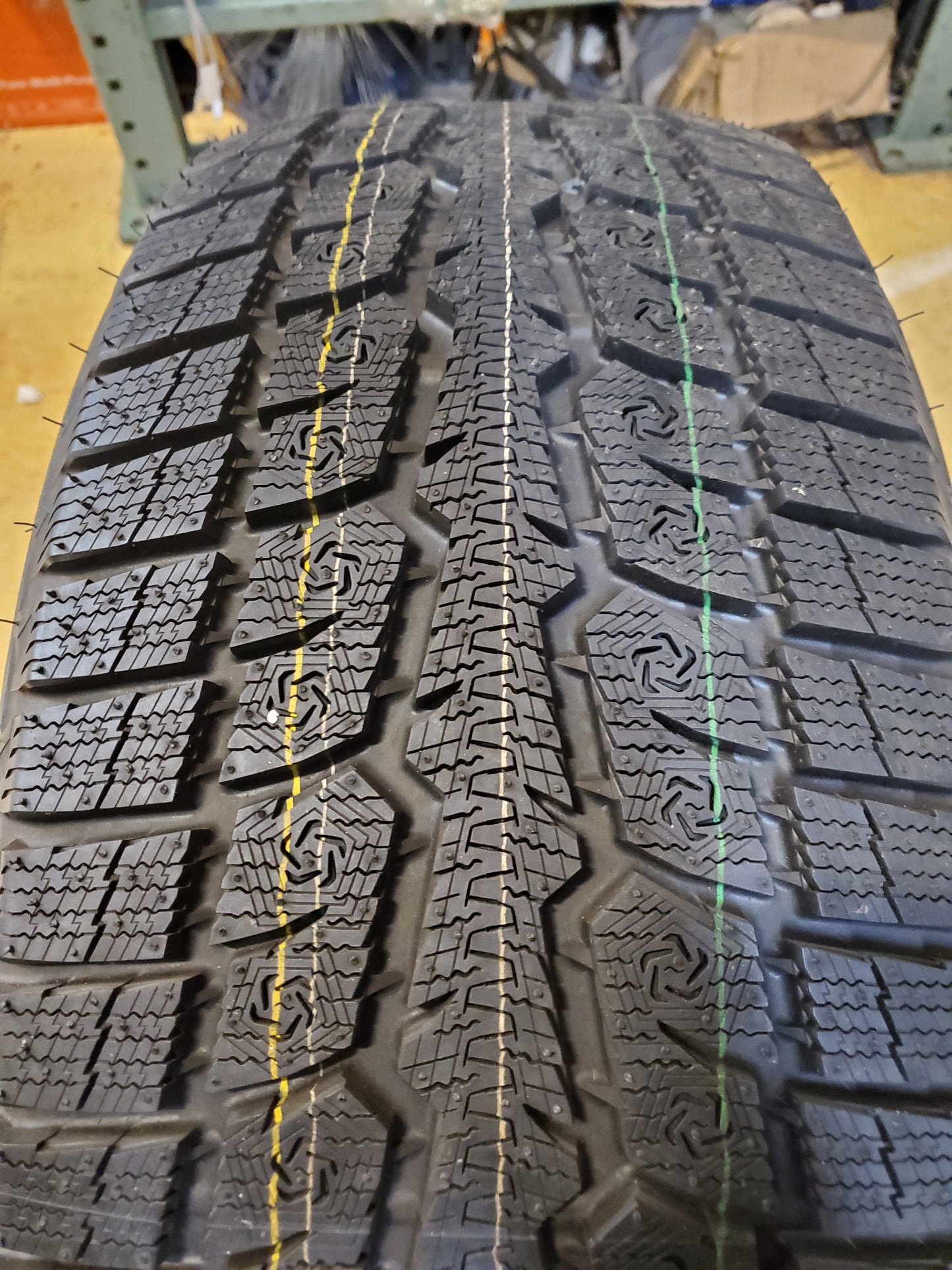 NOS TOYO OBSERVE GSI-6 HP BSW P 245 55 18 103V WINTER TIRE 142730