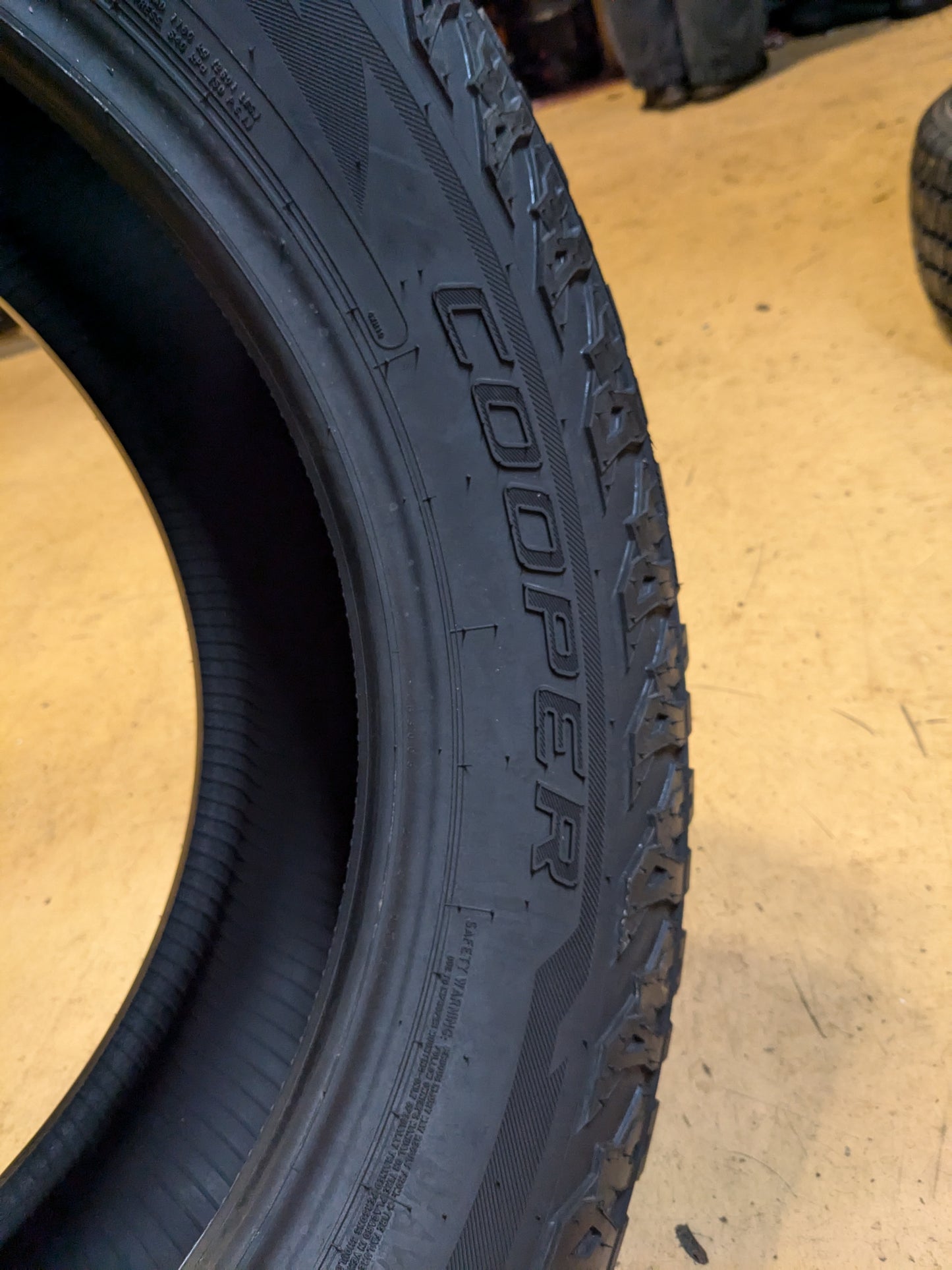 COOPER DISCOVERER ROAD+TRAIL RT P 265 60 18 114H XL ALL TERRAIN TIRE 171286049
