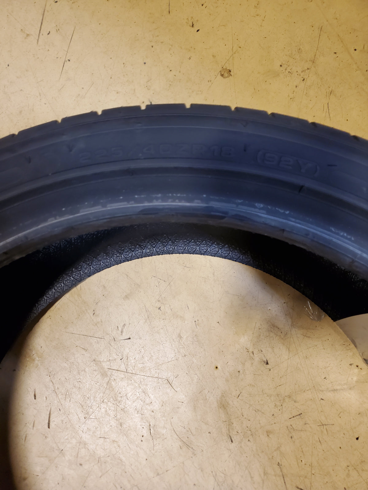 2 DUNLOP SPORT MAXX RT2 BSW P 225 40 18 92Y UHP TIRE 265008014