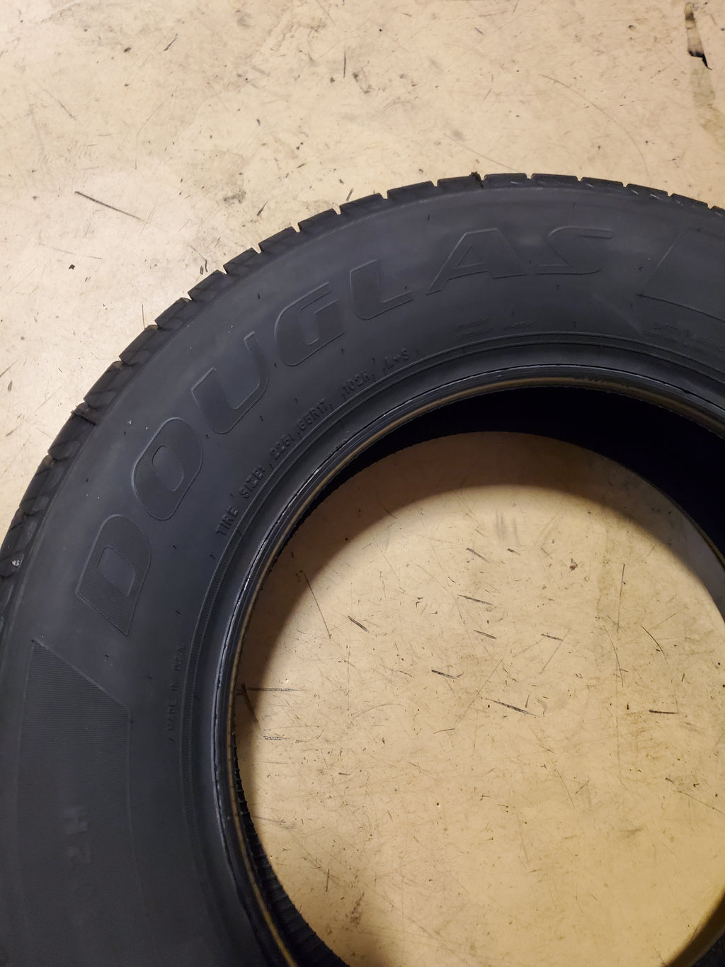 DOUGLAS TOURING A/S BSW P 225 65 17 102H ALL SEASON TIRE 356674092