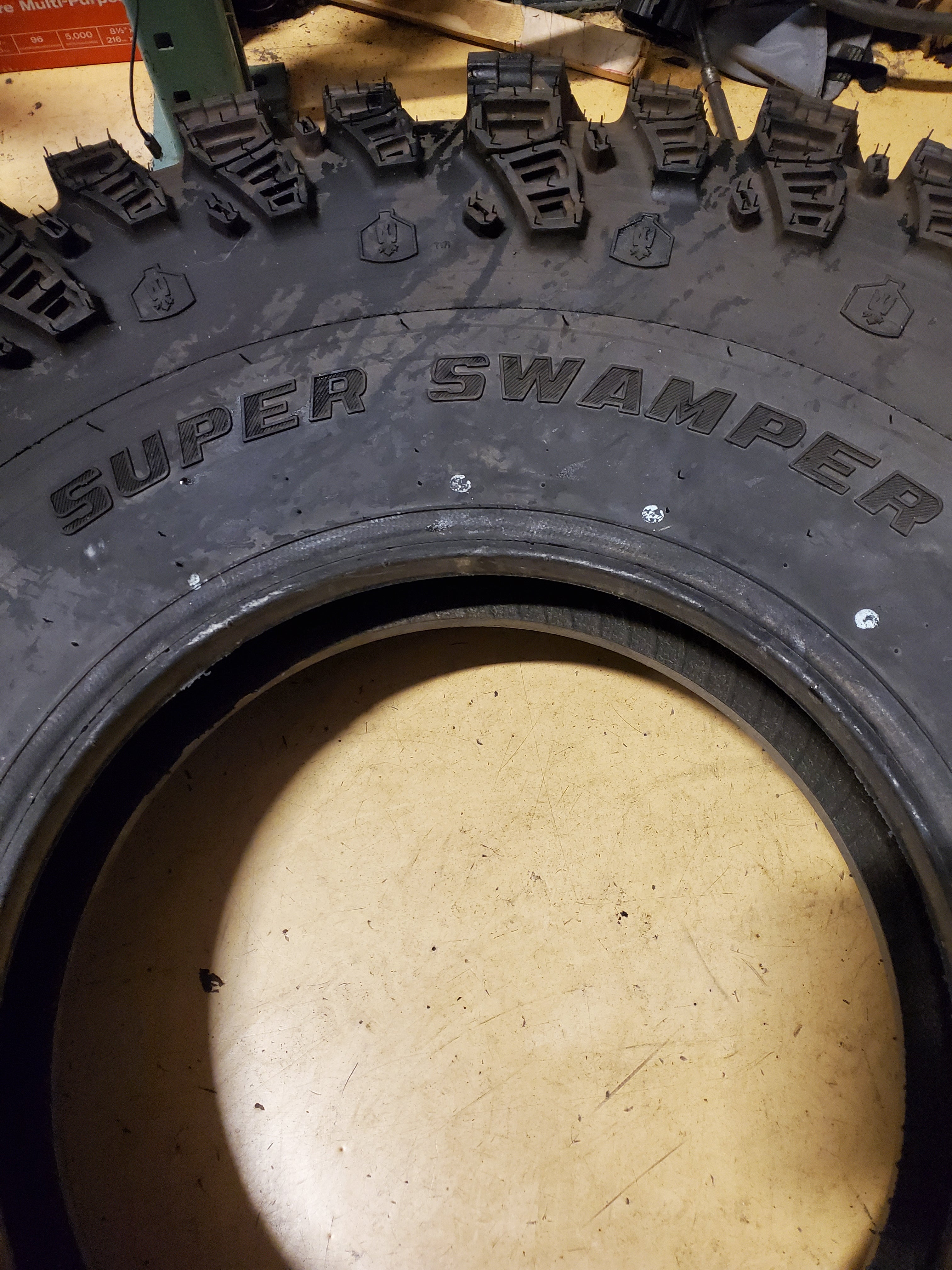 (KSL ONLY) INTERCO IROK SUPER SWAMPER BSW LT 14 42 17 6PLY MUD TIRE I816