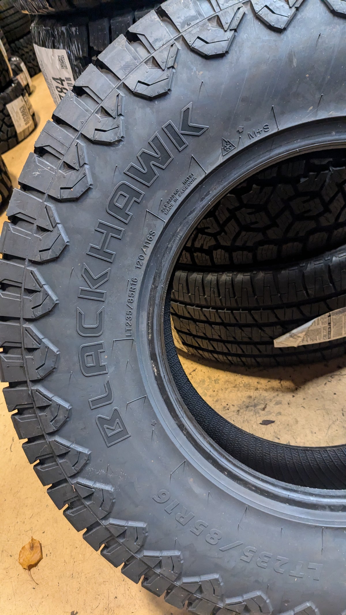 BLACKHAWK RIDGE CRAWLER A/T BSW LT 235 85 16 120/116S 10PLY ALL TERRAIN TIRE 4120856V