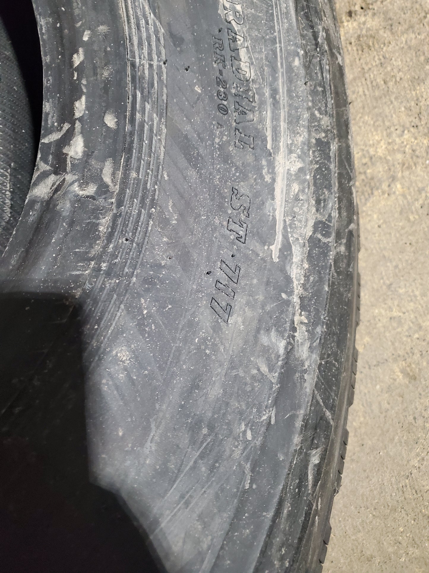 SUMITOMO ST717 BSW LT 11 17.5 143G 14PLY COMMERCIAL TIRE 5530442