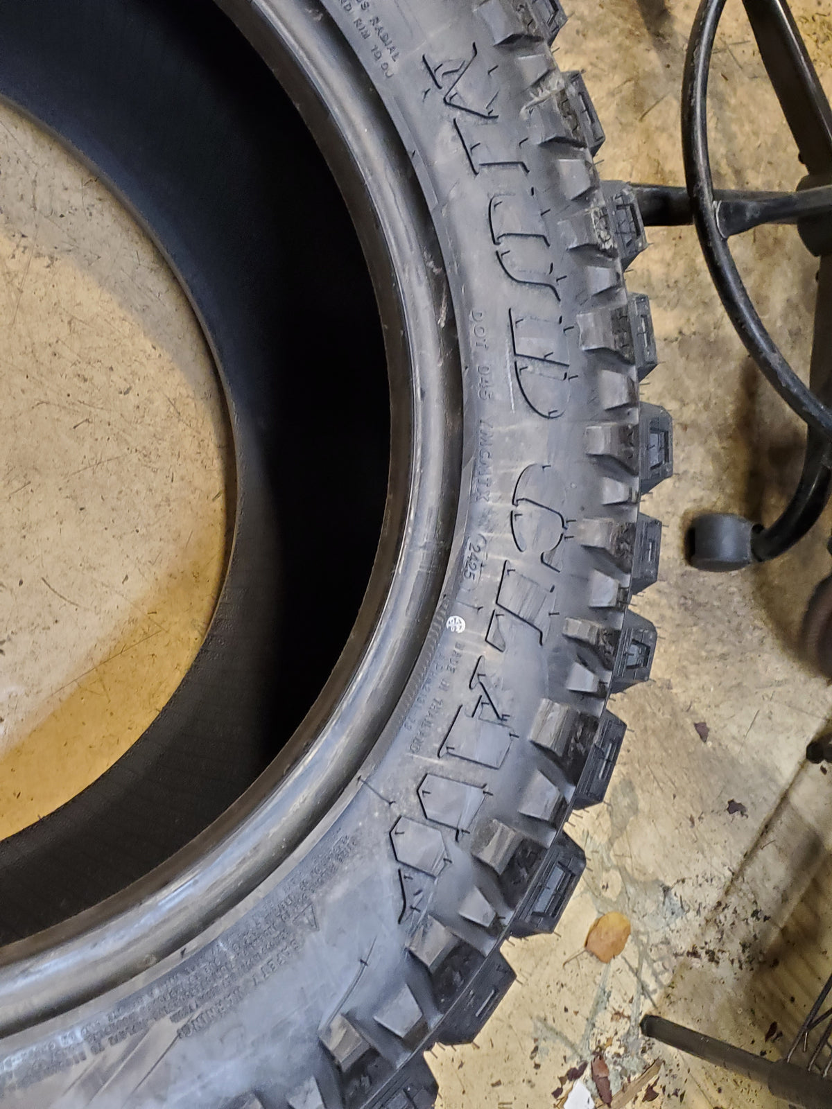 ELDORADO MUD CLAW COMP MTX BSW LT 35 12.5 20 125Q 12PLY MUD TERRAIN TIRE MTX71