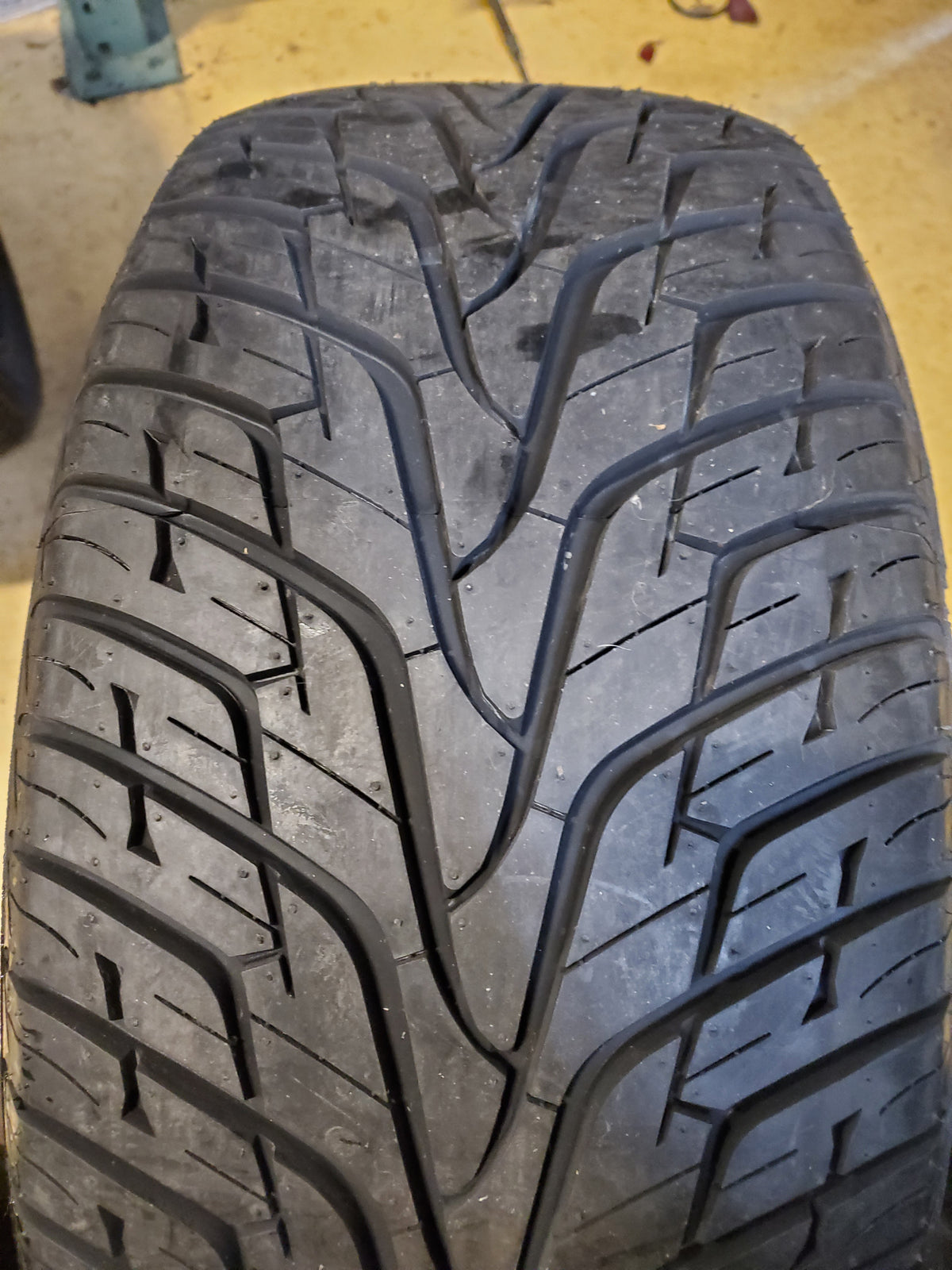 HANKOOK VENTUS ST RH06 BSW P 255 50 17 101W ALL SEASON TIRE 1004322