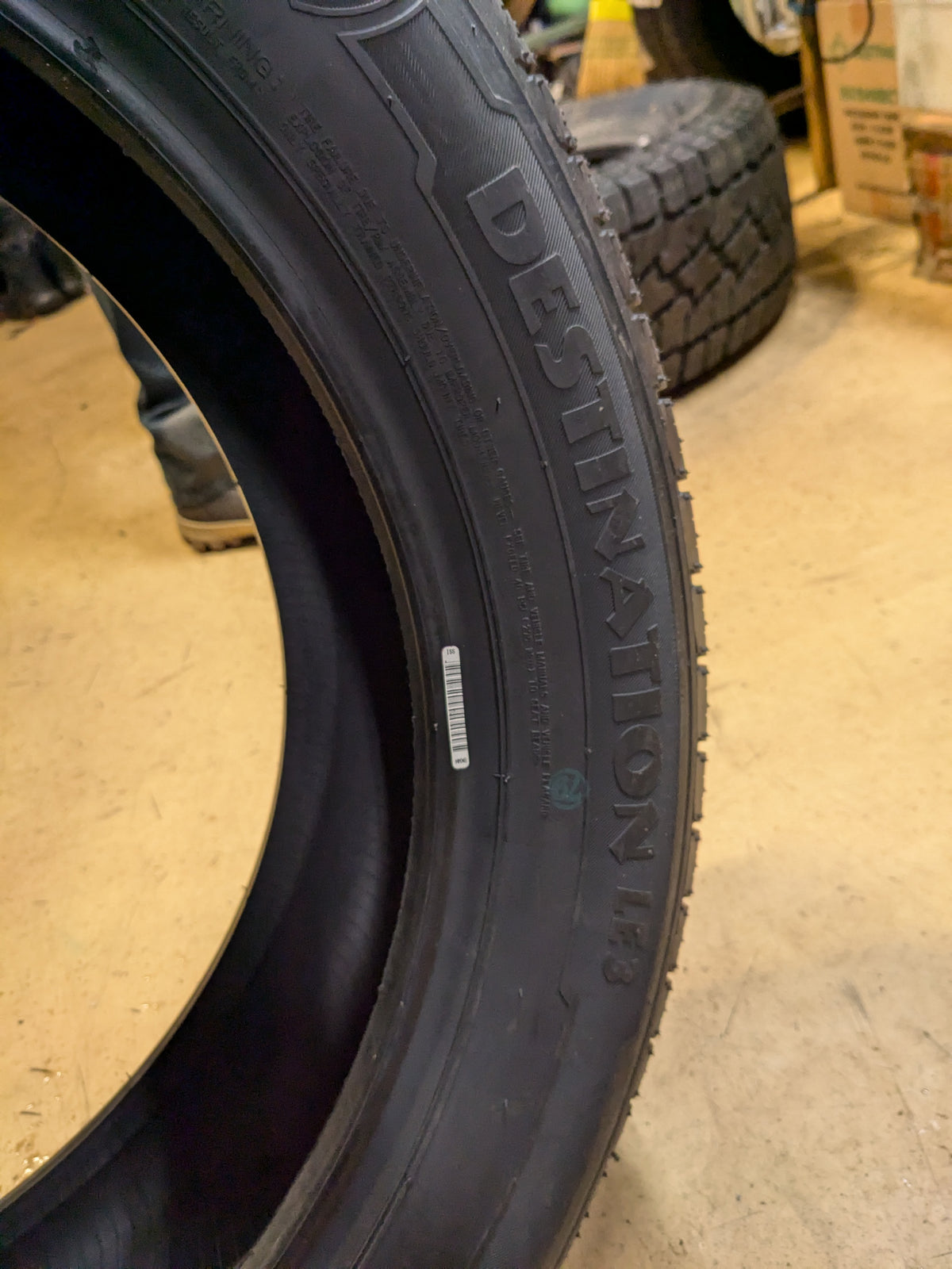 FIRESTONE DESTINATION LE3 BSW P 235 55 20 102H SL ALL SEASON TIRE 005400