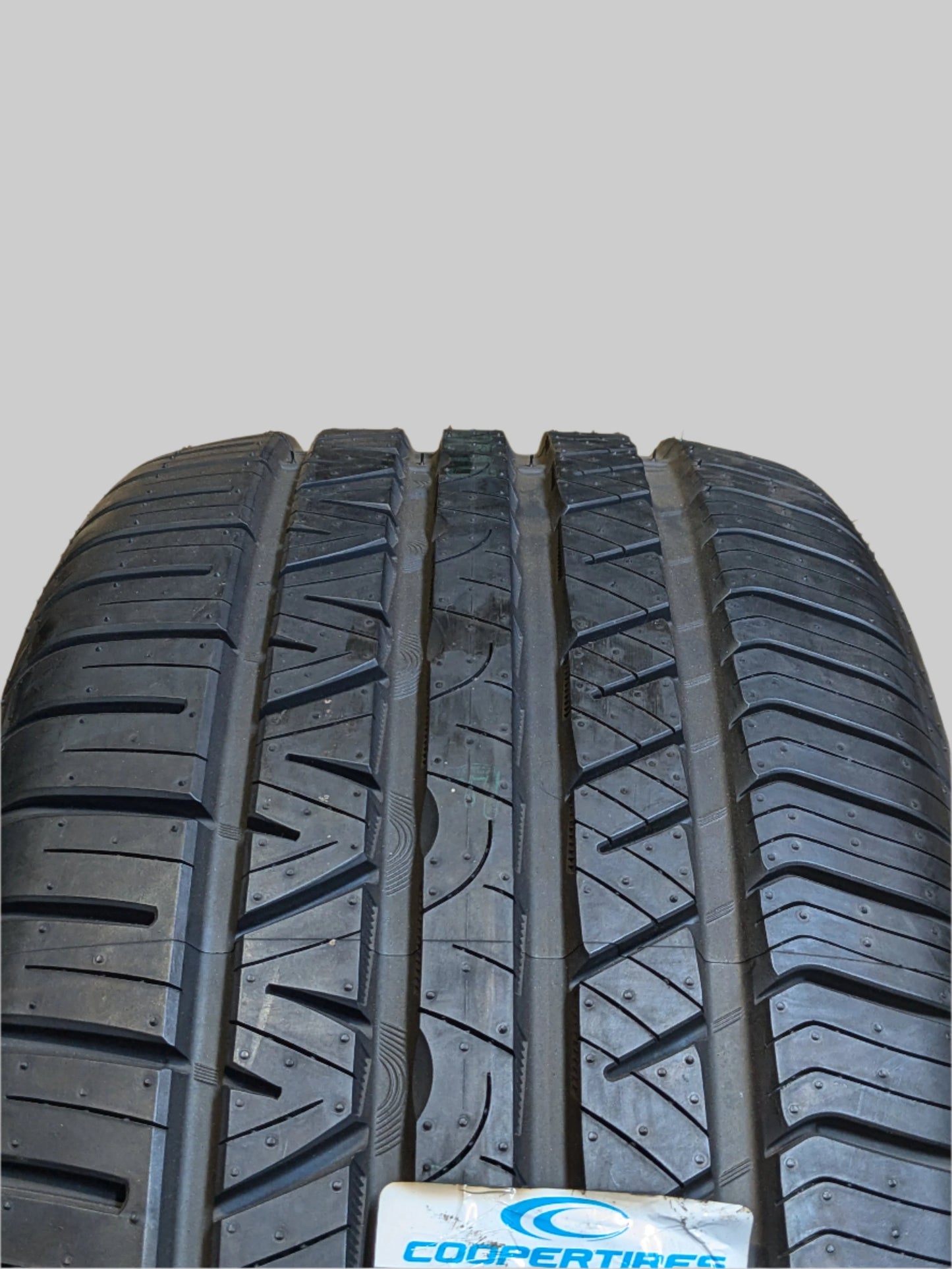 NEW OLD STOCK COOPER ZEON RS3-1 P 245 40 17 91W ALL SEASON TIRE 90000026291