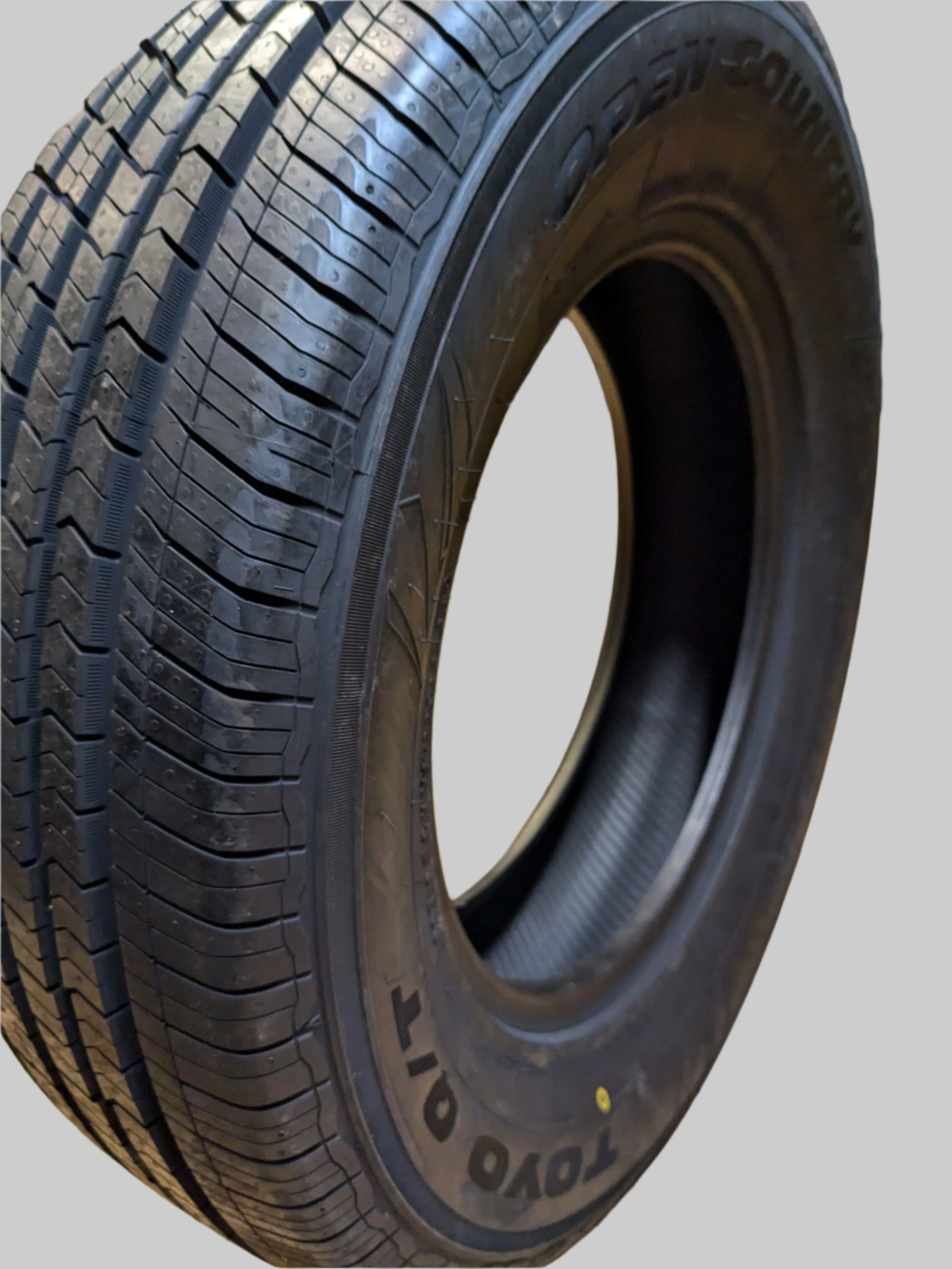 TOYO OPEN COUNTRY Q/T BSW P 215 70 16 100H ALL SEASON TIRE 318050
