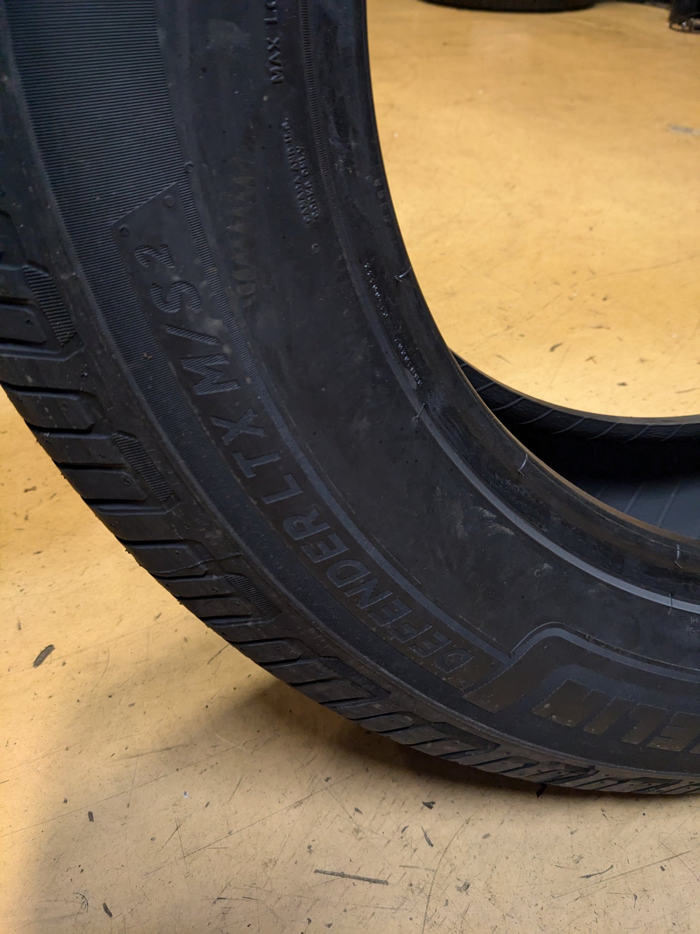 2 MICHELIN DEFENDER LTX M/S 2 BSW P 265 60 20 115H XL ALL SEASON TIRE 20062