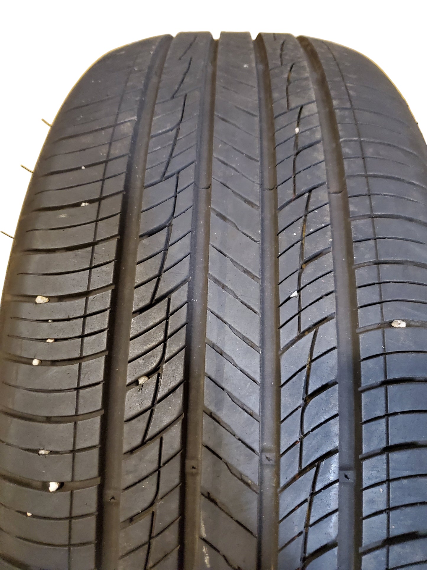 USED 8/32" KUMHO CRUGEN HP71 BSW P 255 50 20 105T ALL SEASON TIRE 2301092