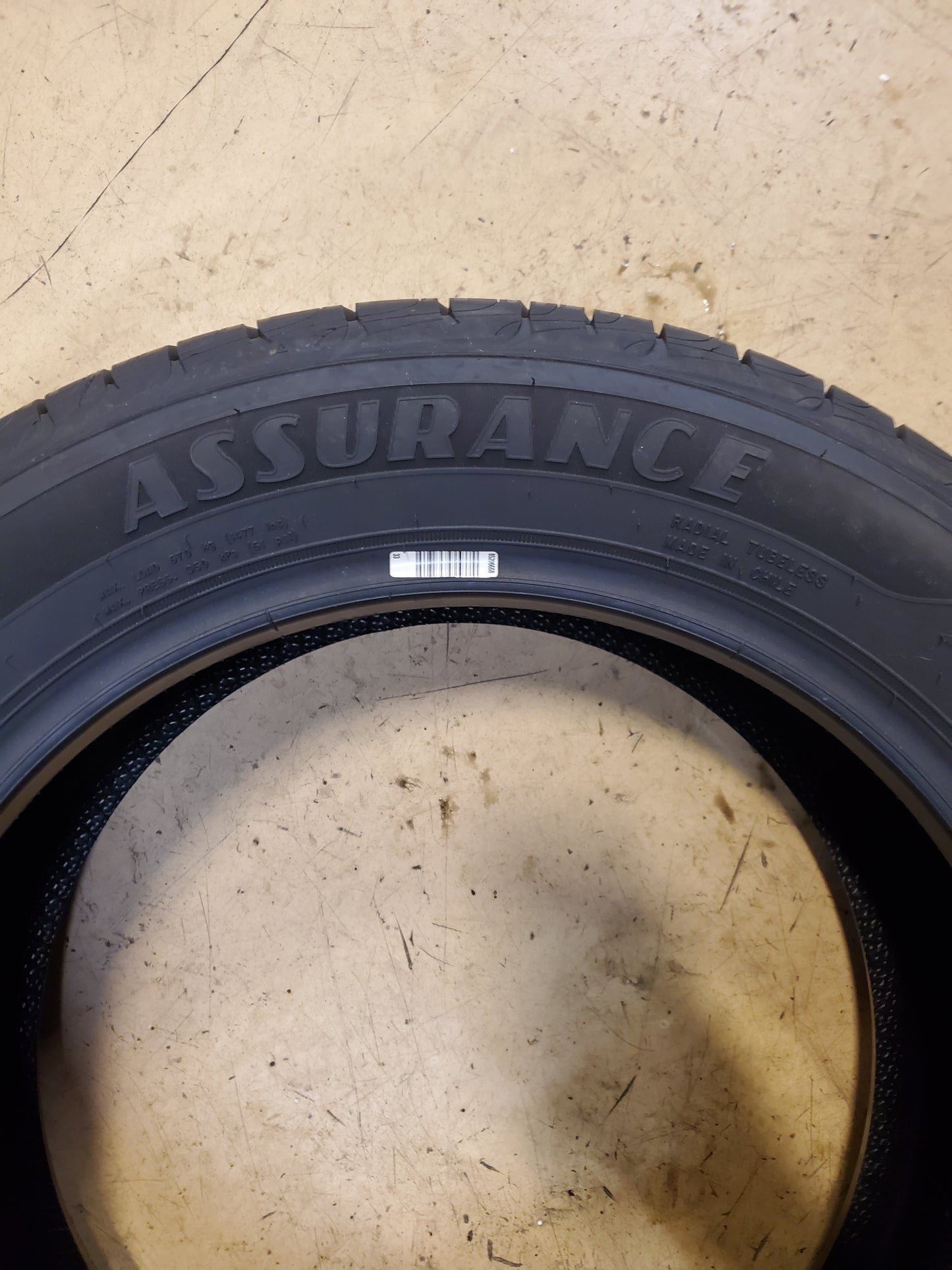 GOODYEAR ASSURANCE COMFORTDRIVE BSW P 215 55 17 94V ALL SEASON TIRE 413340582