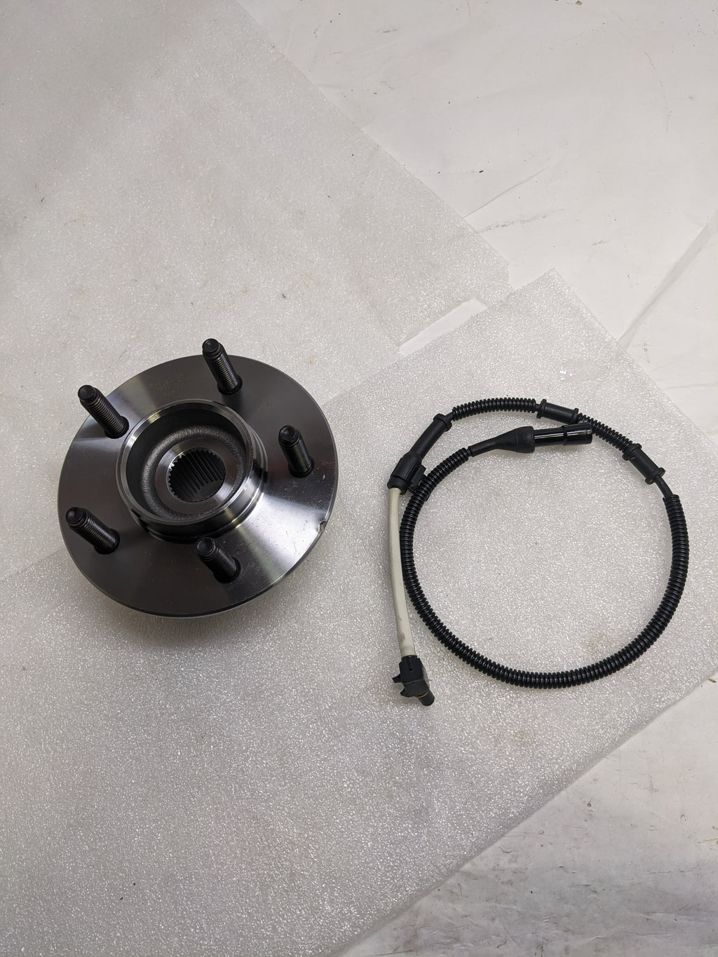 AUTO EXTRA 515029 WHEEL BEARING AND HUB ASSEMBLIES NEW R7