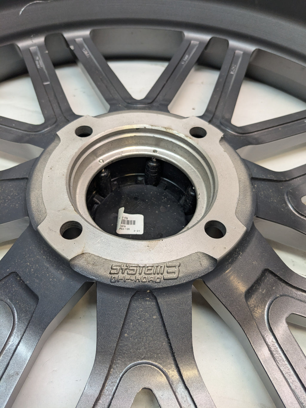 SYSTEM 3 OFF-ROAD ST-3 SIMULATED BEADLOCK WHEEL 24X6.5 ET:+10 SH957 4X5.5