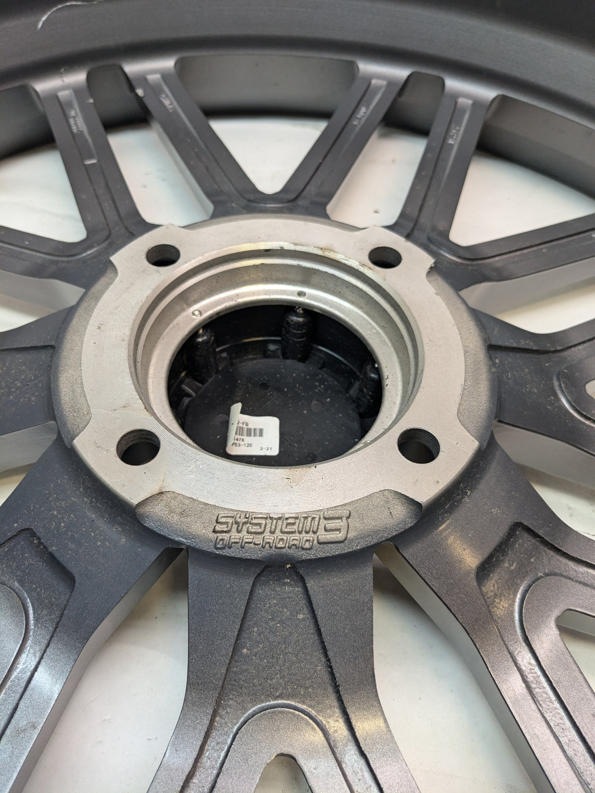 SYSTEM 3 OFF-ROAD ST-3 SIMULATED BEADLOCK WHEEL 24X6.5 ET:+10 SH957 4X5.5