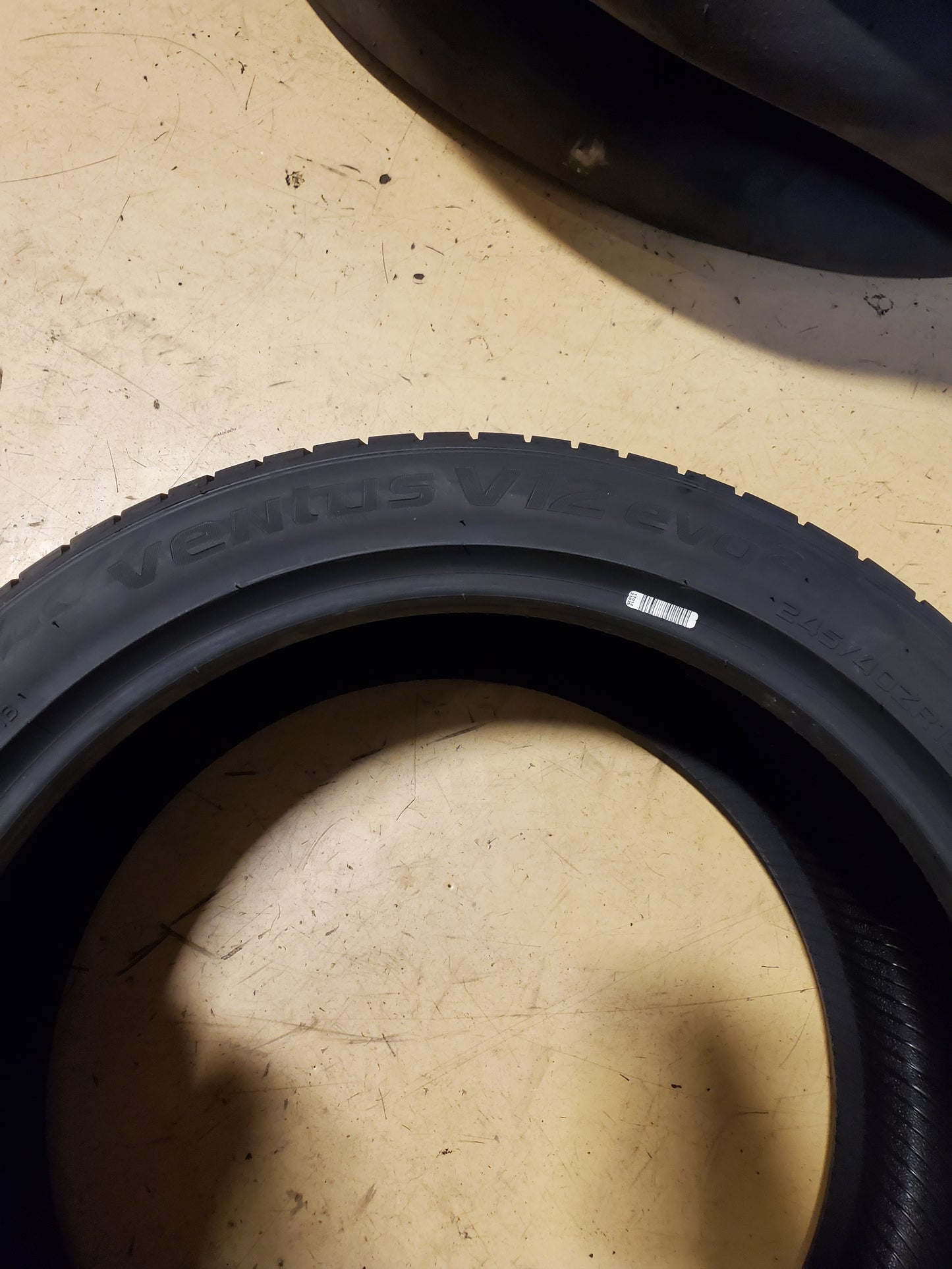 HANKOOK VENTUS V12 EVO2 K120 BSW P 245 40 18 97Y XL UHP TIRE 1015418