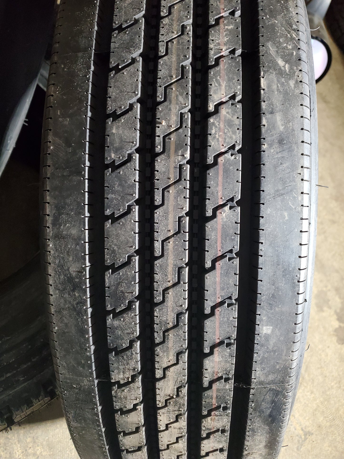 THUNDERER RA401 BSW LT 225 70 19.5 128/126M 14PLY COMMERCIAL TIRE TH9005