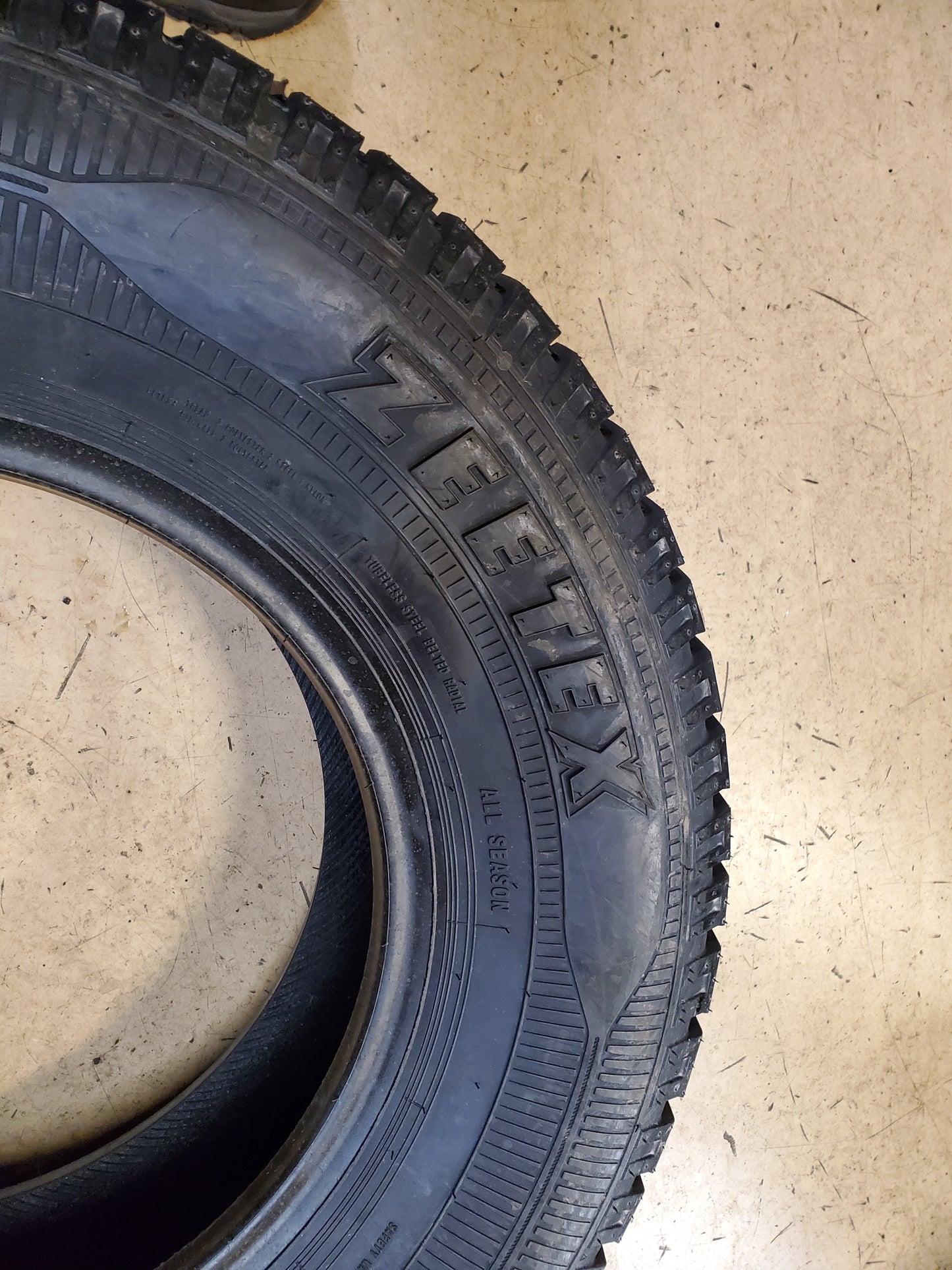 ZEETEX AT1000 BSW P 245 75 16 111S ALL TERRAIN TIRE 1200032165