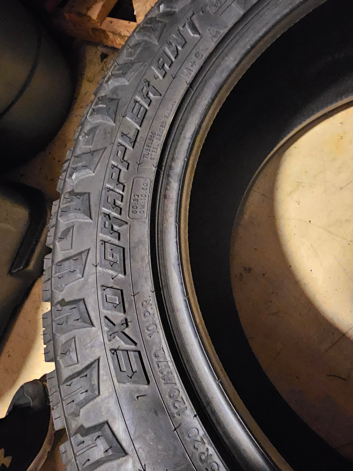 2 NITTO EXO GRAPPLER AWT 275 55 20 120Q  LRE 10PLY ALL TERRAIN TIRES 201320