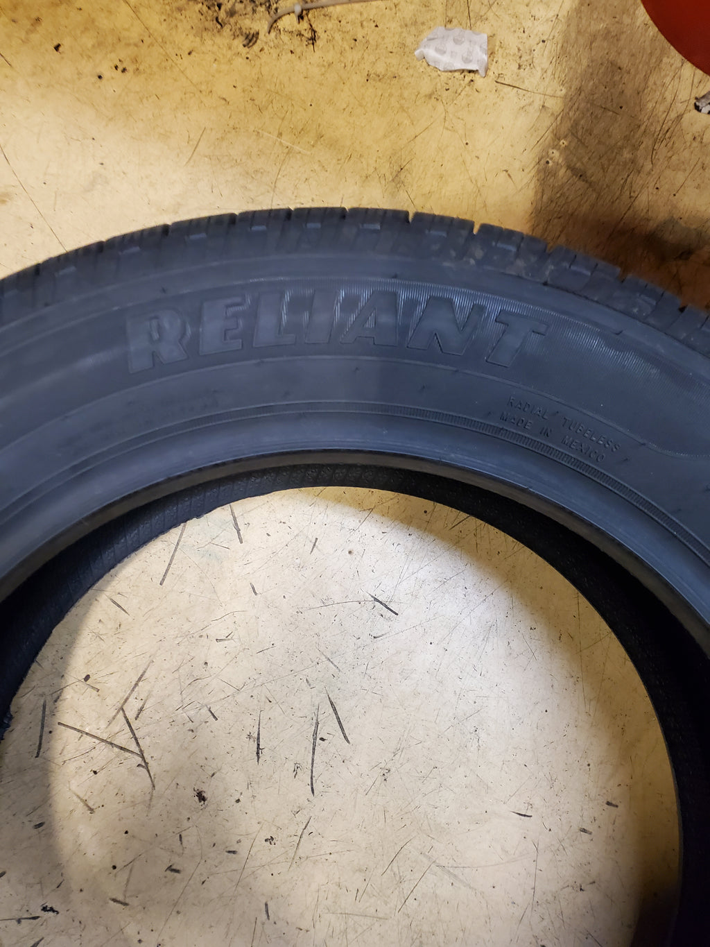 GOODYEAR RELIANT ALL-SEASON BSW P 235 55 18 100V TIRE 242243