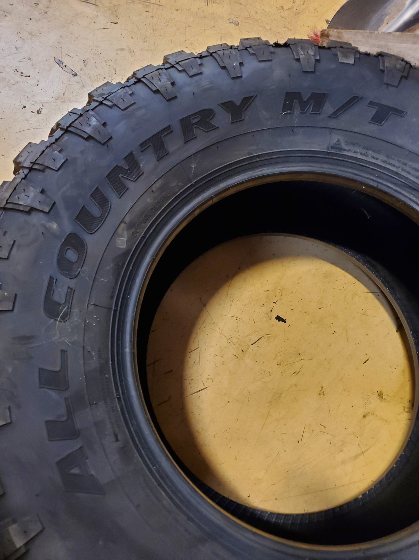 IRONMAN ALL COUNTRY M/T BSW LT 315 70 17 128/125Q 12PLY MUD TIRE 98369