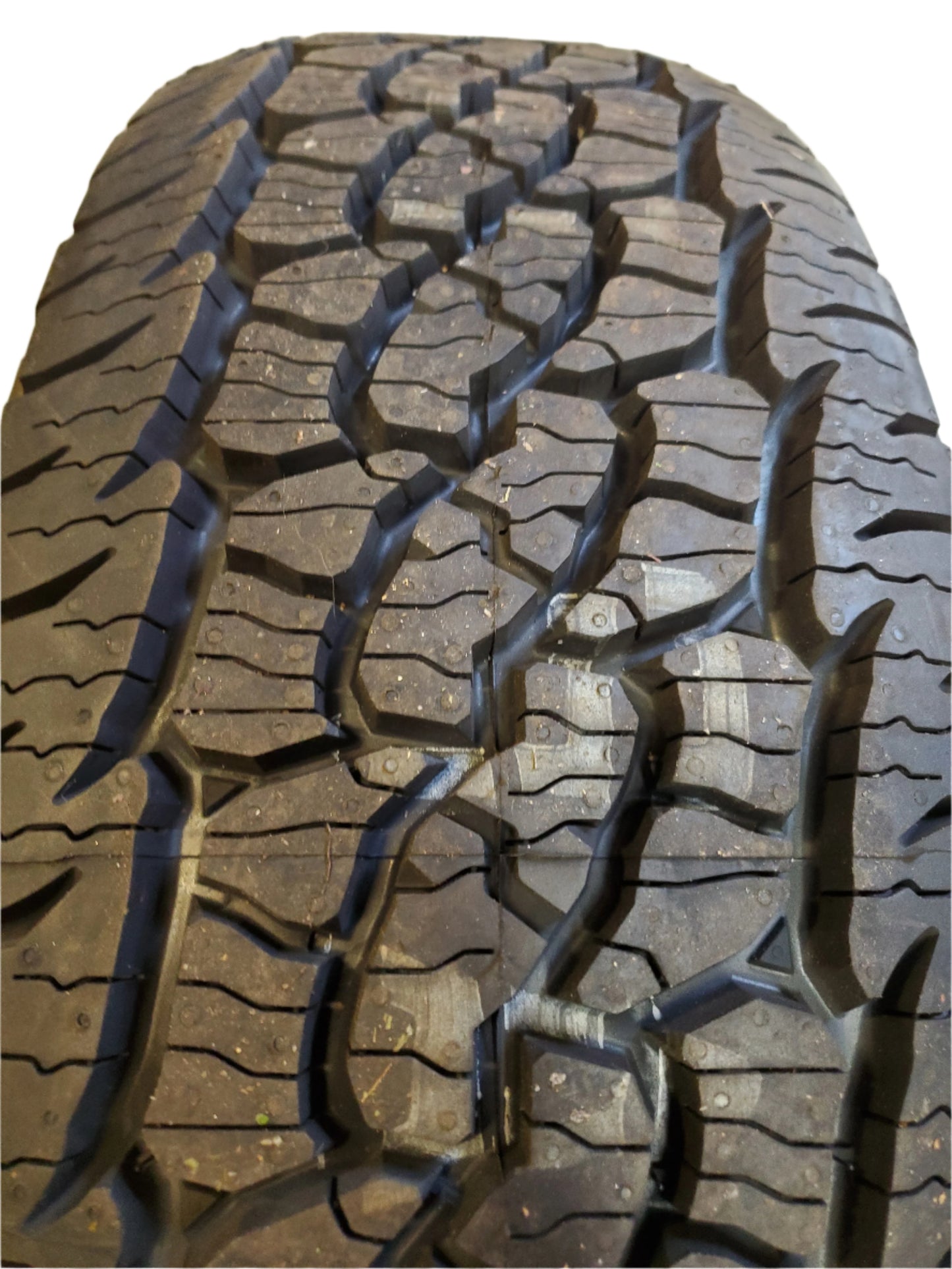 BFGOODRICH TRAIL-TERRAIN T/A OWL P 245 75 17 112T ALL SEASON TIRE 06073