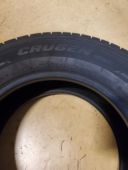 KUMHO CRUGEN HT51C BSW P 235 65 16C 121/120R 10PLY ALL WEATHER TIRE 2282033