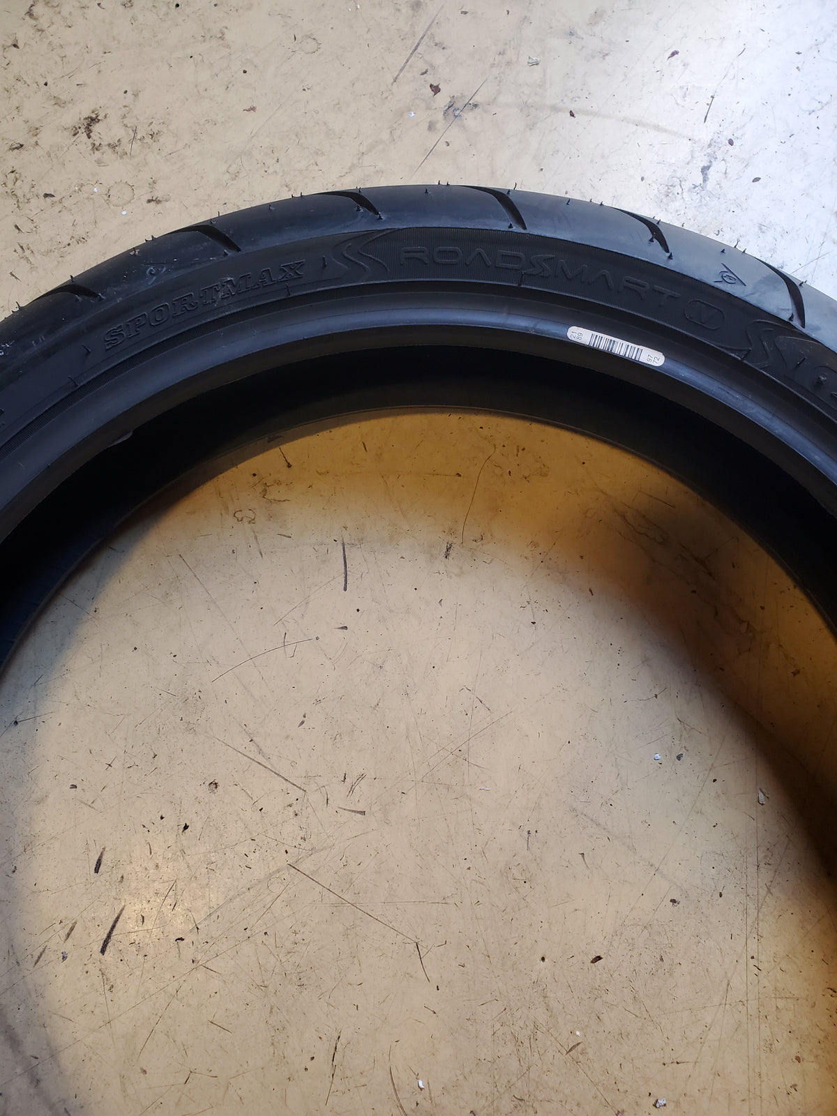 DUNLOP SPORTMAX ROADSMART IV 120 70 17 58W FRONT MOTORCYCLE TIRE 45253301