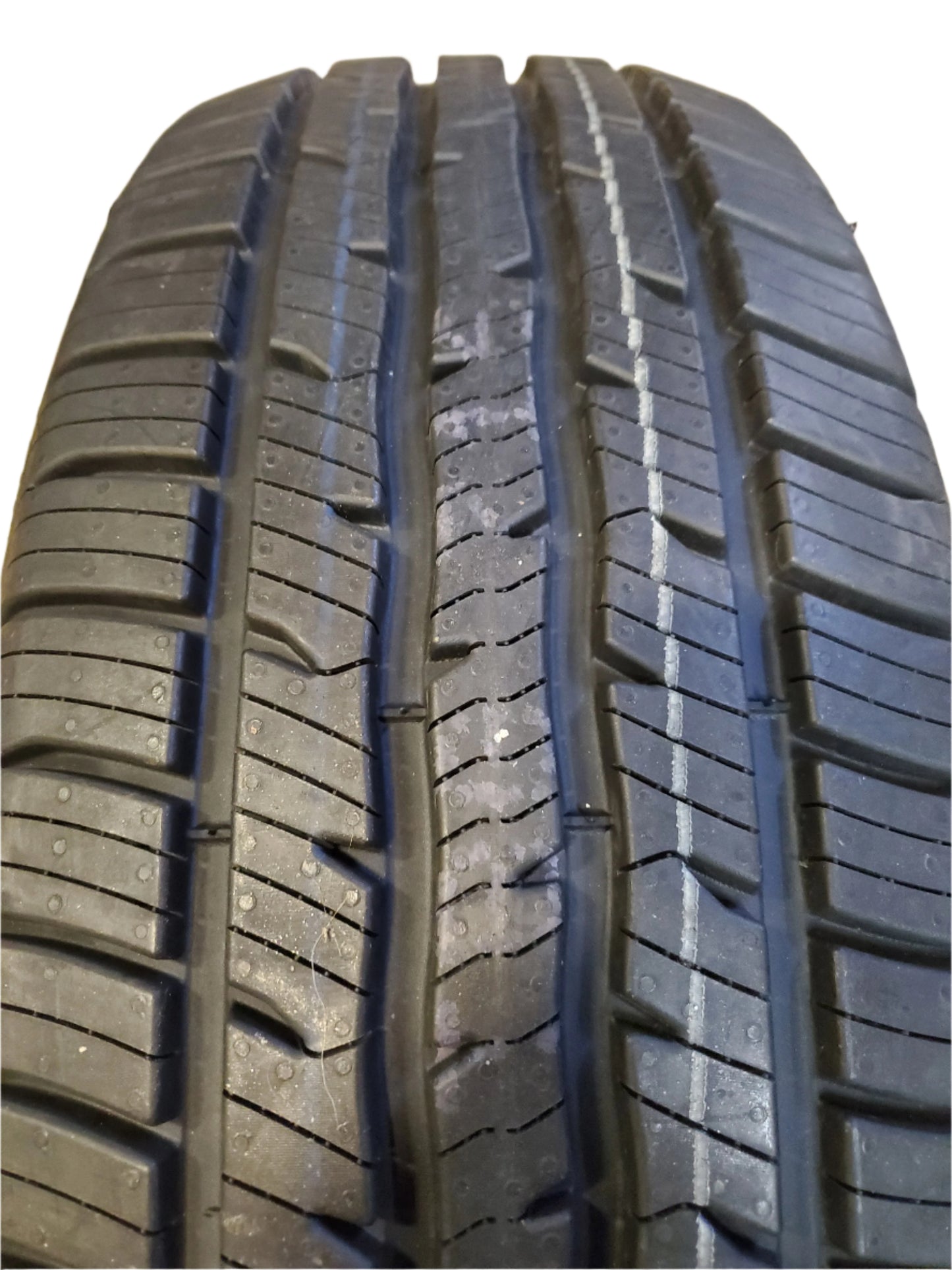 BFGOODRICH ADVANTAGE CONTROL BSW P 245 60 20 107H ALL SEASON TIRE 51386