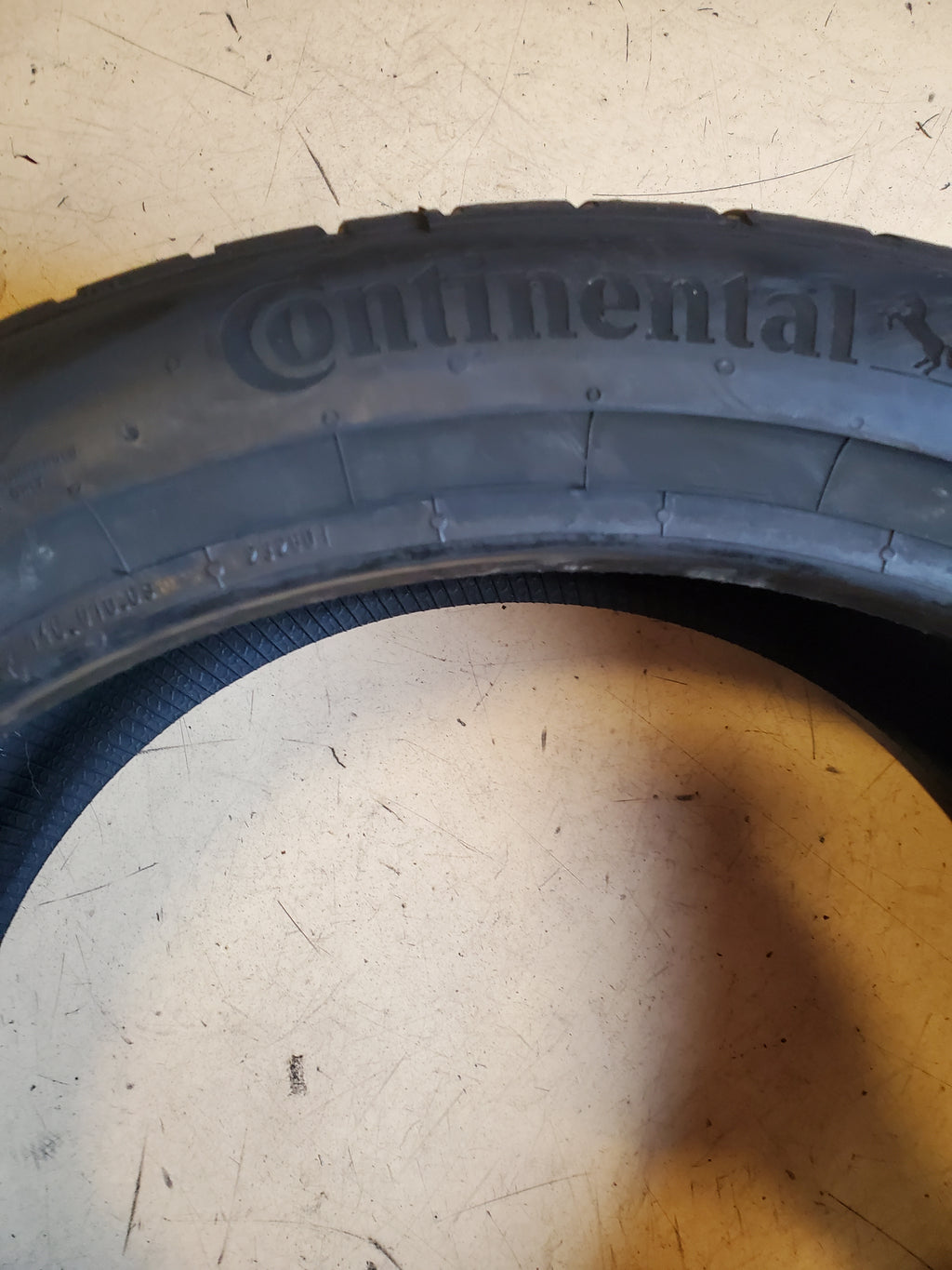 CONTINENTAL EXTREMECONTACT DWS06 BSW P 225 40 18 92Y XL UHP TIRE 15572730000