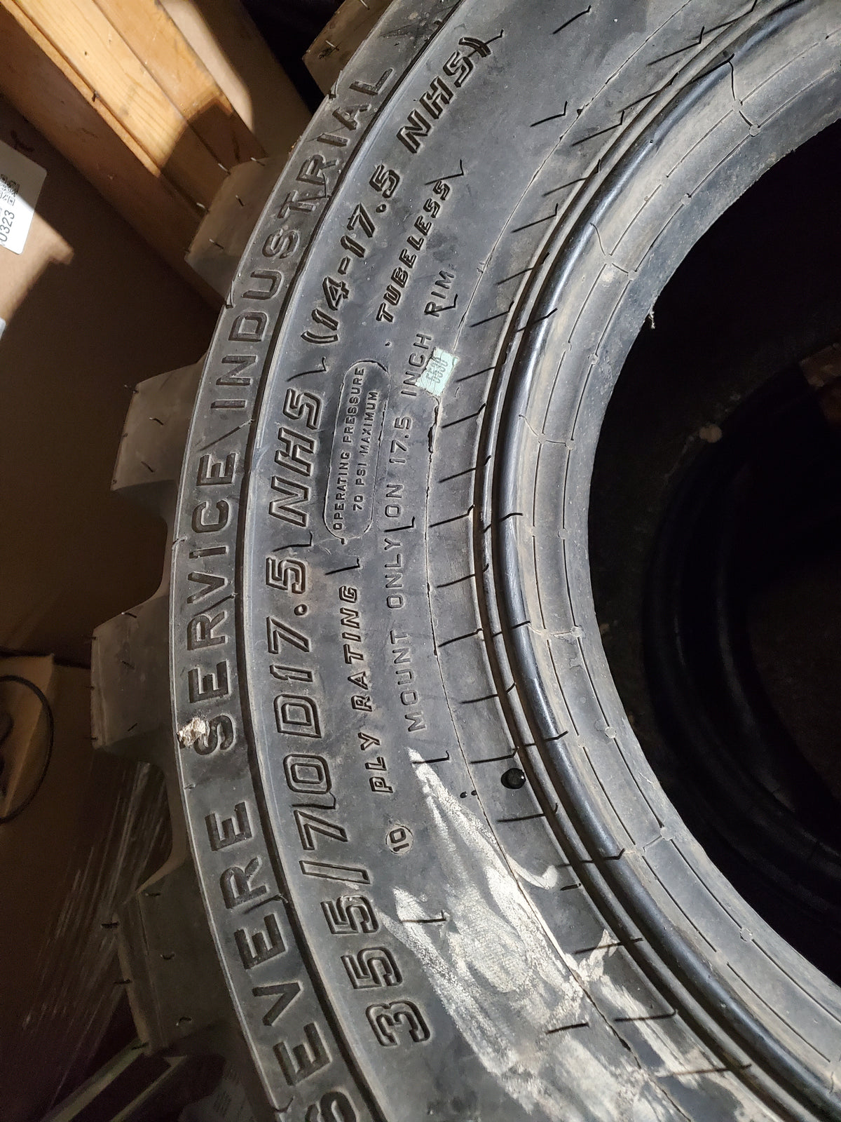 NOS FIRESTONE DURAFORCE ND NHS BSW  14 17.5 10PLY HEAVY EQUIPMENT TIRE 361666