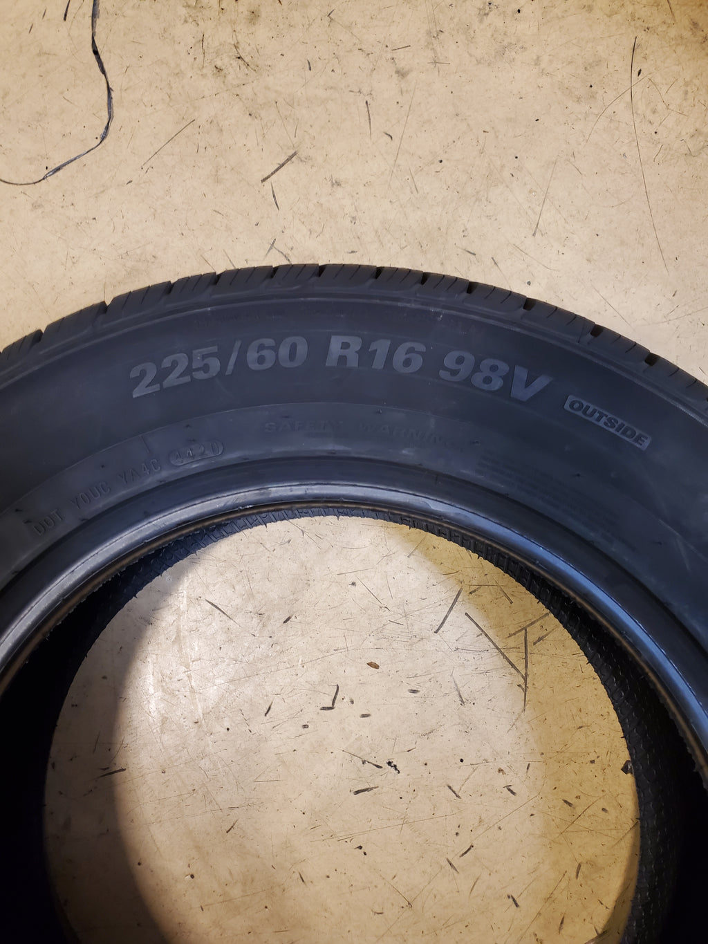 KUMHO SOLUS TA71 BSW P 225 60 16 98V ALL SEASON TIRE 2169623