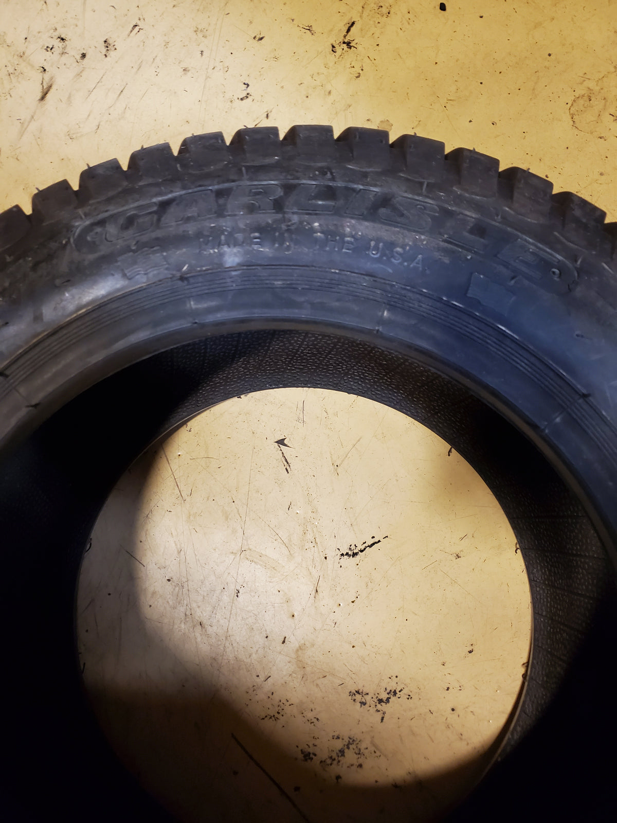 NOS CARLISLE MULTI TRAC C/S 98A3 BSW 25 8.5 14 6PLY LAWN TIRE 574371