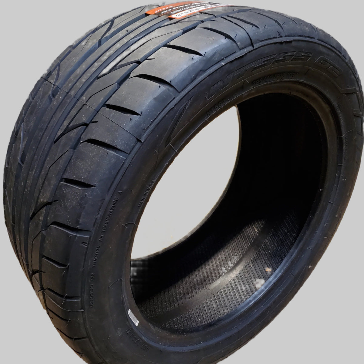 NITTO NT555 G2 BSW P 295 40 18 103W UHP TIRE 211260