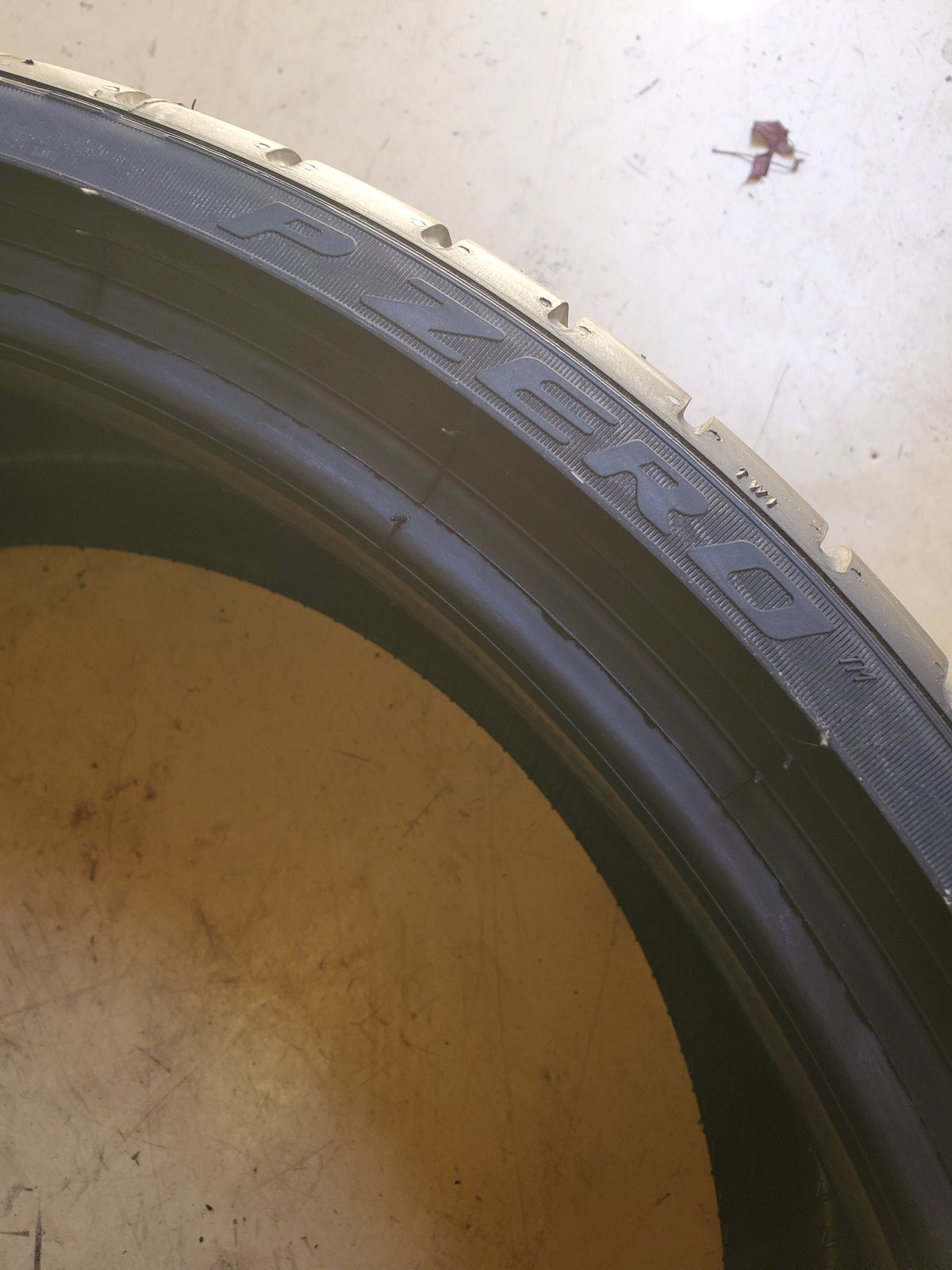 PIRELLI P ZERO BSW P 245 30 20 90Y XL UHP TIRE 2154800