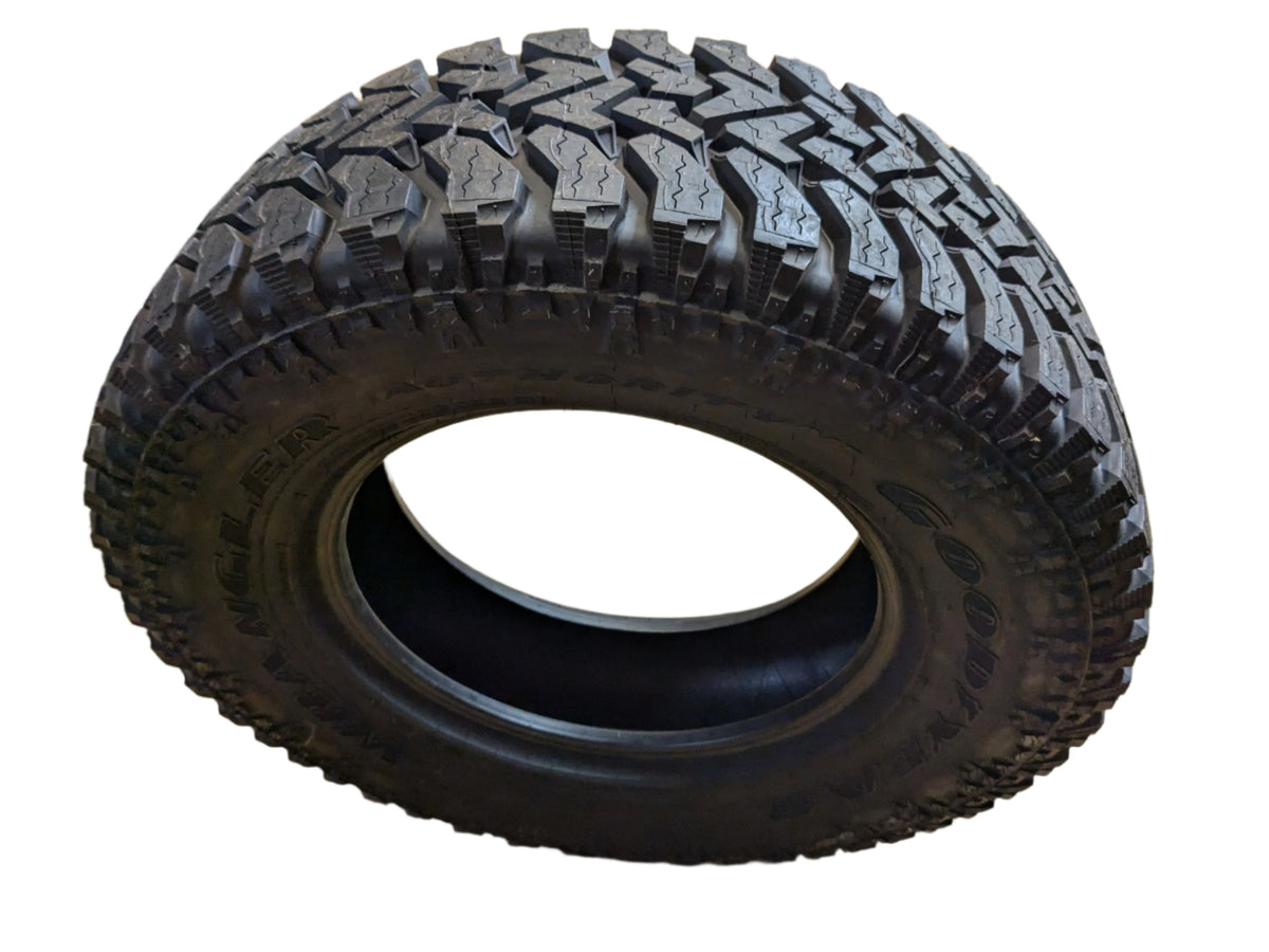 GOODYEAR WRANGLER AUTHORITY AT OWL LT 265 70 17 121/118Q ALL TERRAIN TIRE 751673327