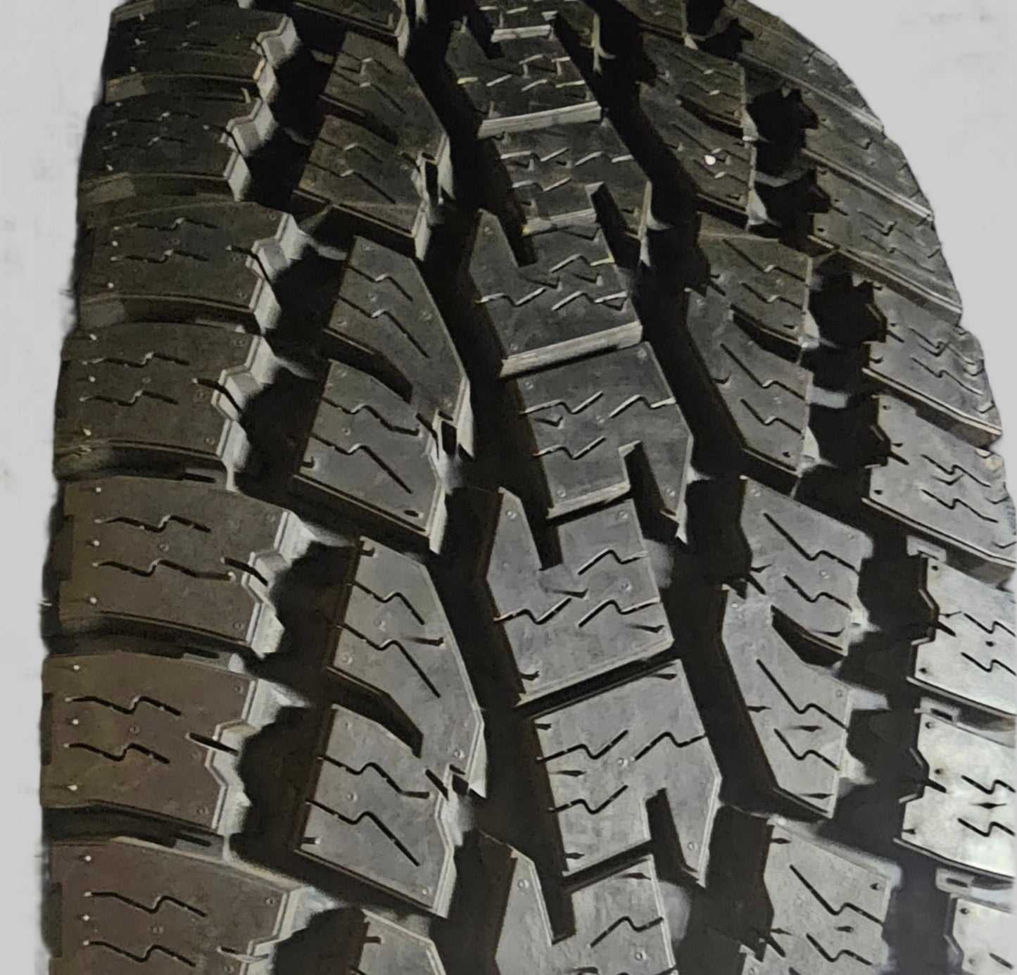 2 NOS TOYO OPEN COUNTRY AT II 265 70 17 113S ALL TERRAIN TIRES 352000