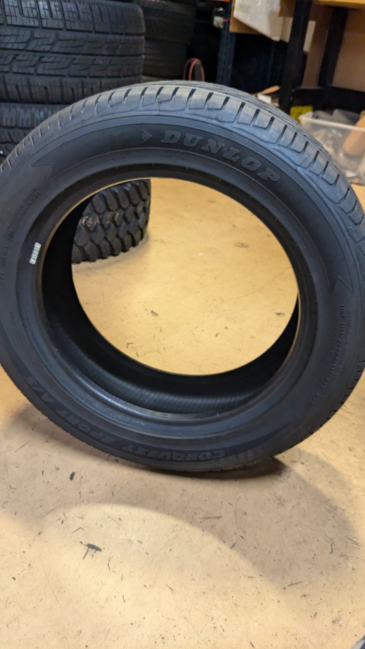 DUNLOP CONQUEST SPORT A/S BSW P 225 55 17 97V  UHP TIRE 264016708