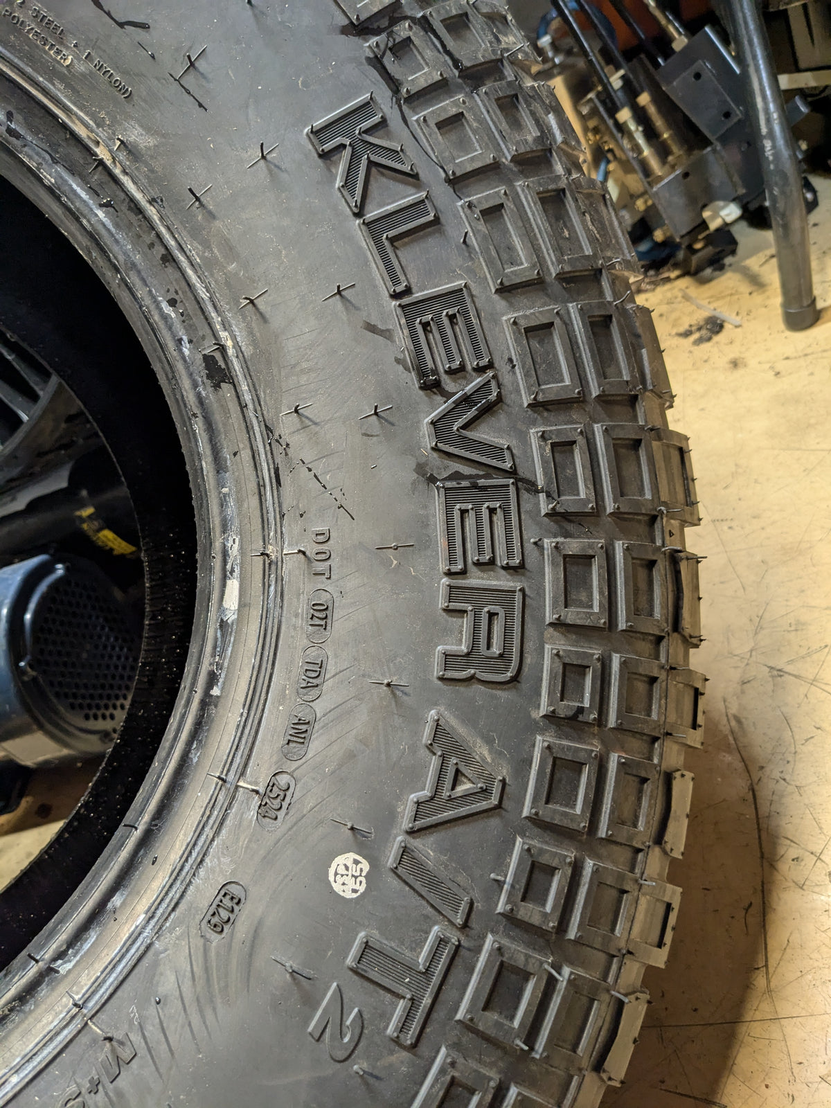 KENDA KLEVER A/T 2 BSW LT 33 12.5 15 108R 6PLY ALL TERRAIN TIRE 628003
