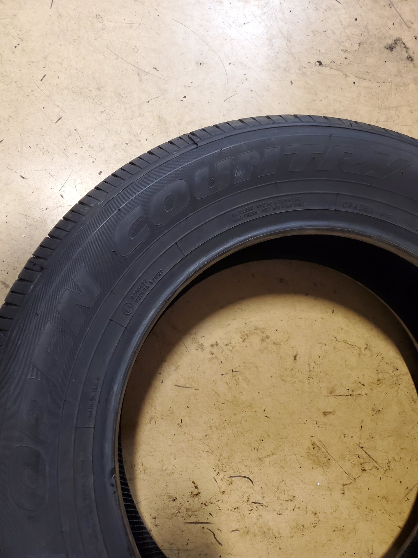 NOS TOYO OPEN COUNTRY A25A BSW P 235 65 18 106T ALL SEASON TIRE 301790