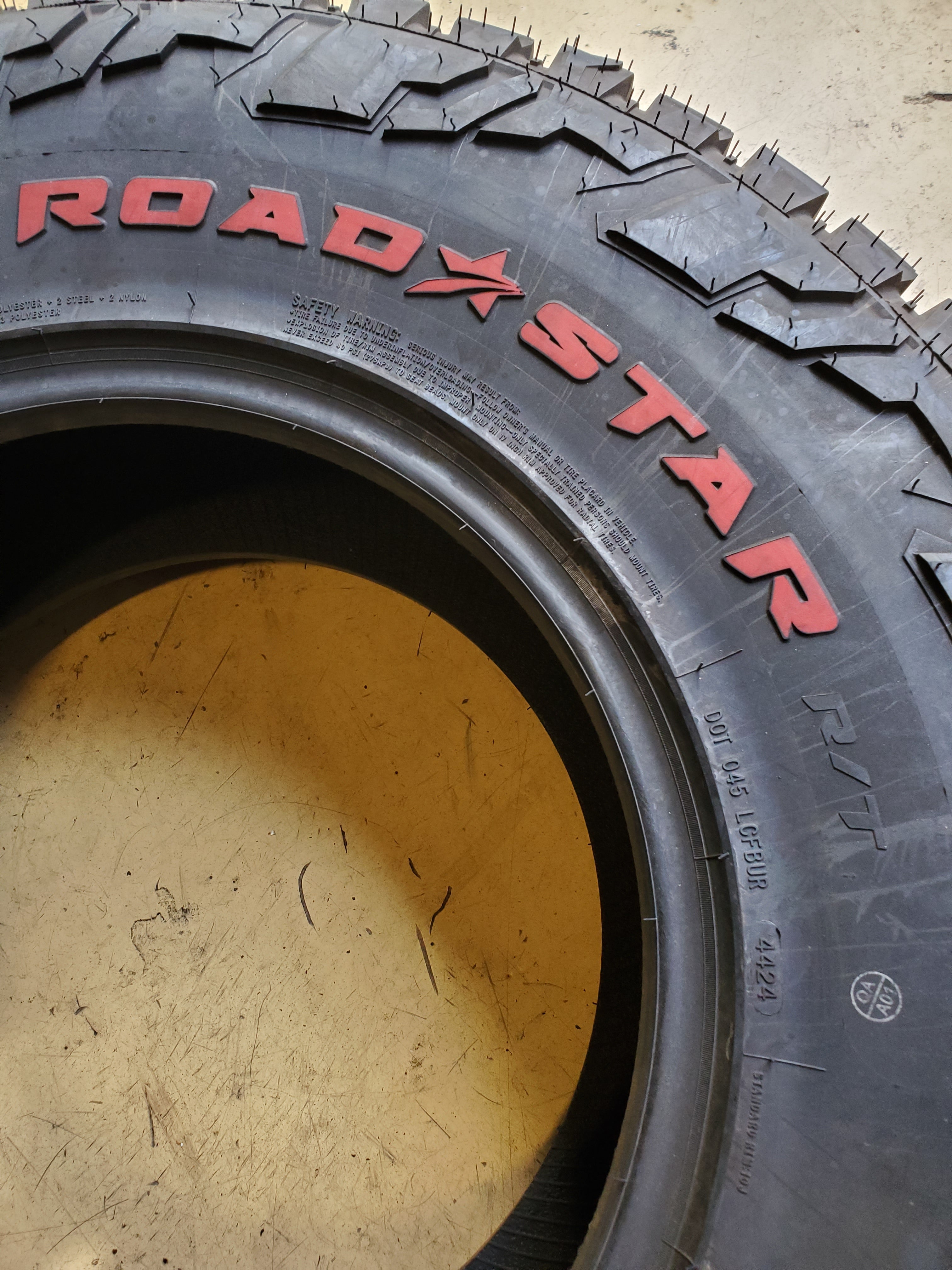 AMERICAN ROADSTAR R/T RRL LT 35 12.5 17 121Q 12PLY RUGGED TIRE ARSRT05