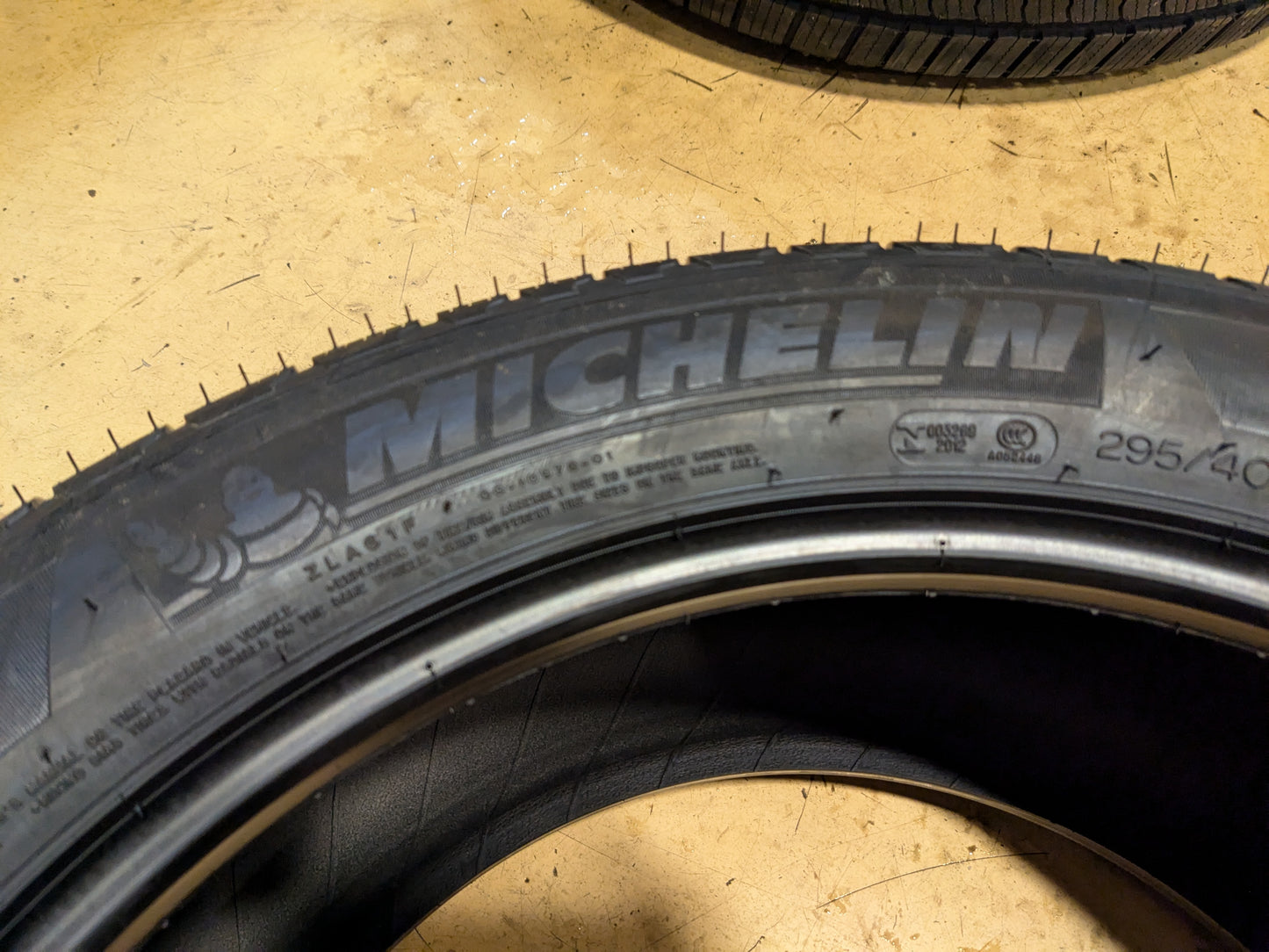 MICHELIN LATITUDE TOUR HP BSW P 295 40 20 106V ALL SEASON TIRE 38951