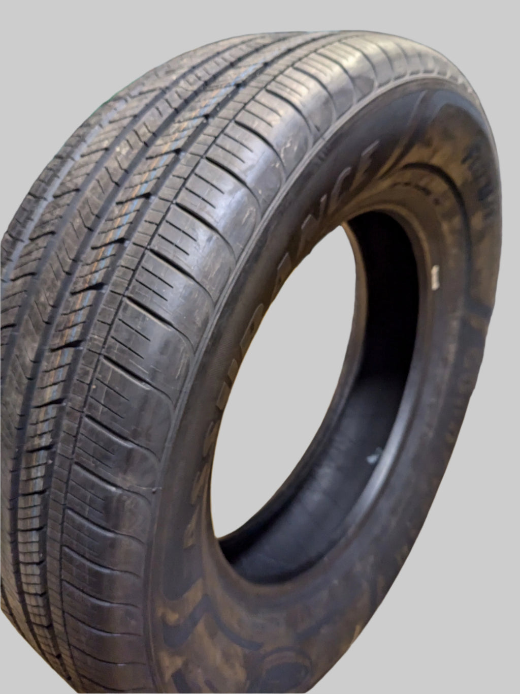 4 GOODYEAR ASSURANCE FUELMAX P 255 65 18 111H SL ALL SEASON TIRE 738004571
