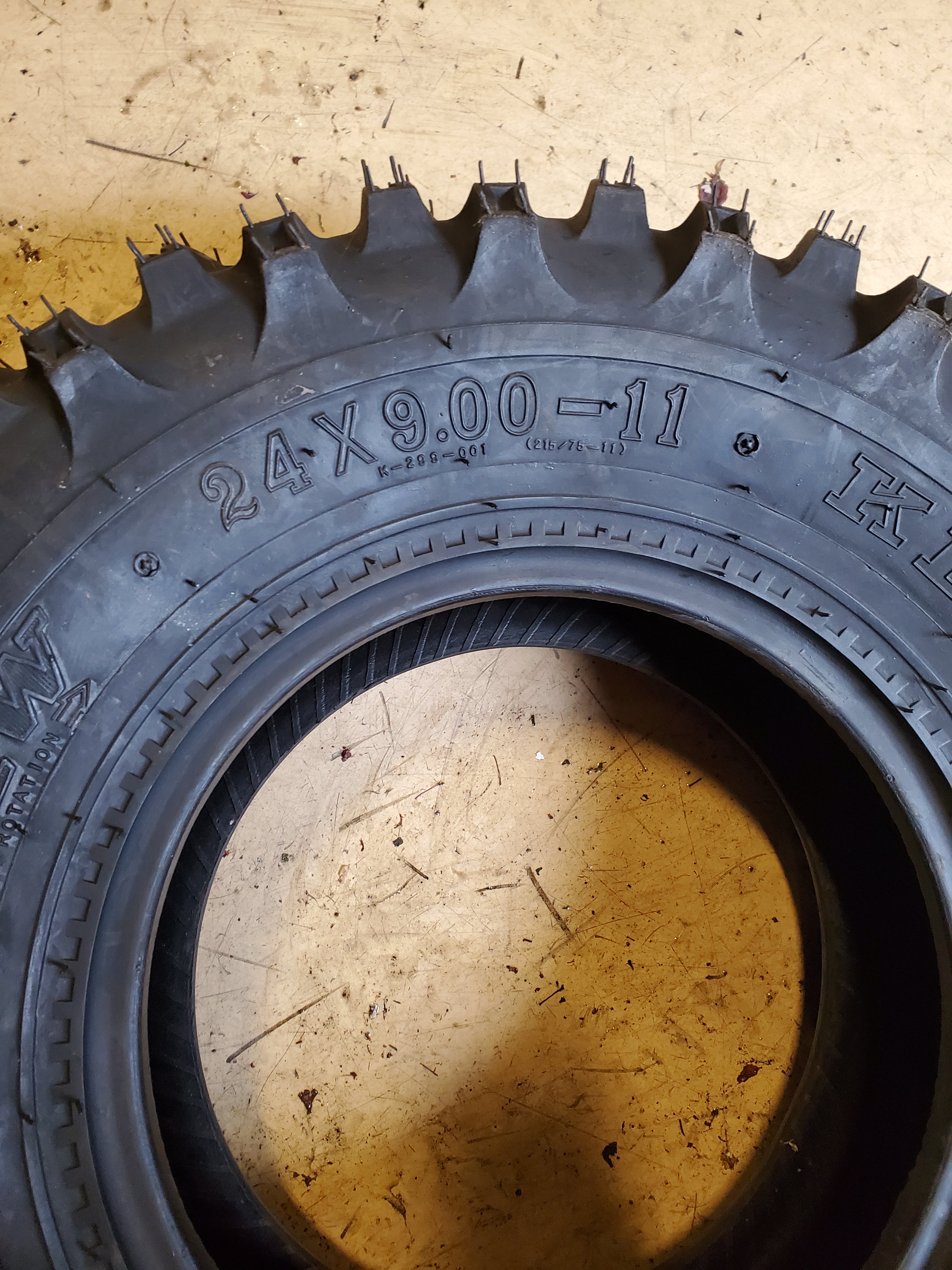 NOS KENDA BEAR CLAW BSW  24 9 11 6PLY ATV/UTV TIRE 082991191C1