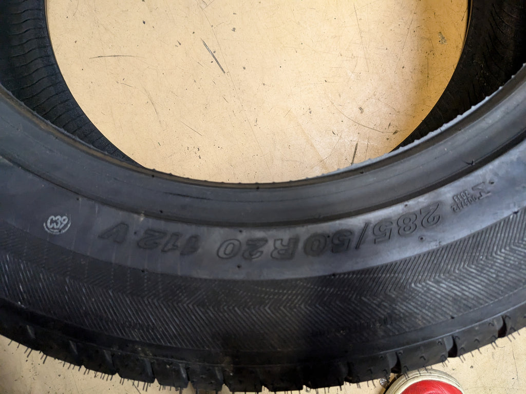 ACHILLES DESERT HAWK UHP P 285 50 20 112V SL UHP TIRE MAG285020