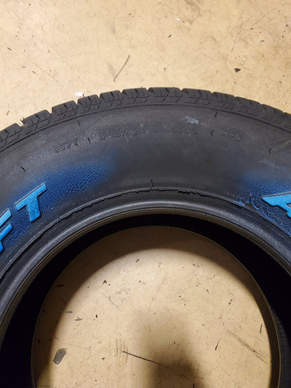 2 MASTERCRAFT AVENGER G/T RWL P 275 60 15 107T ALL SEASON TIRE 174008001