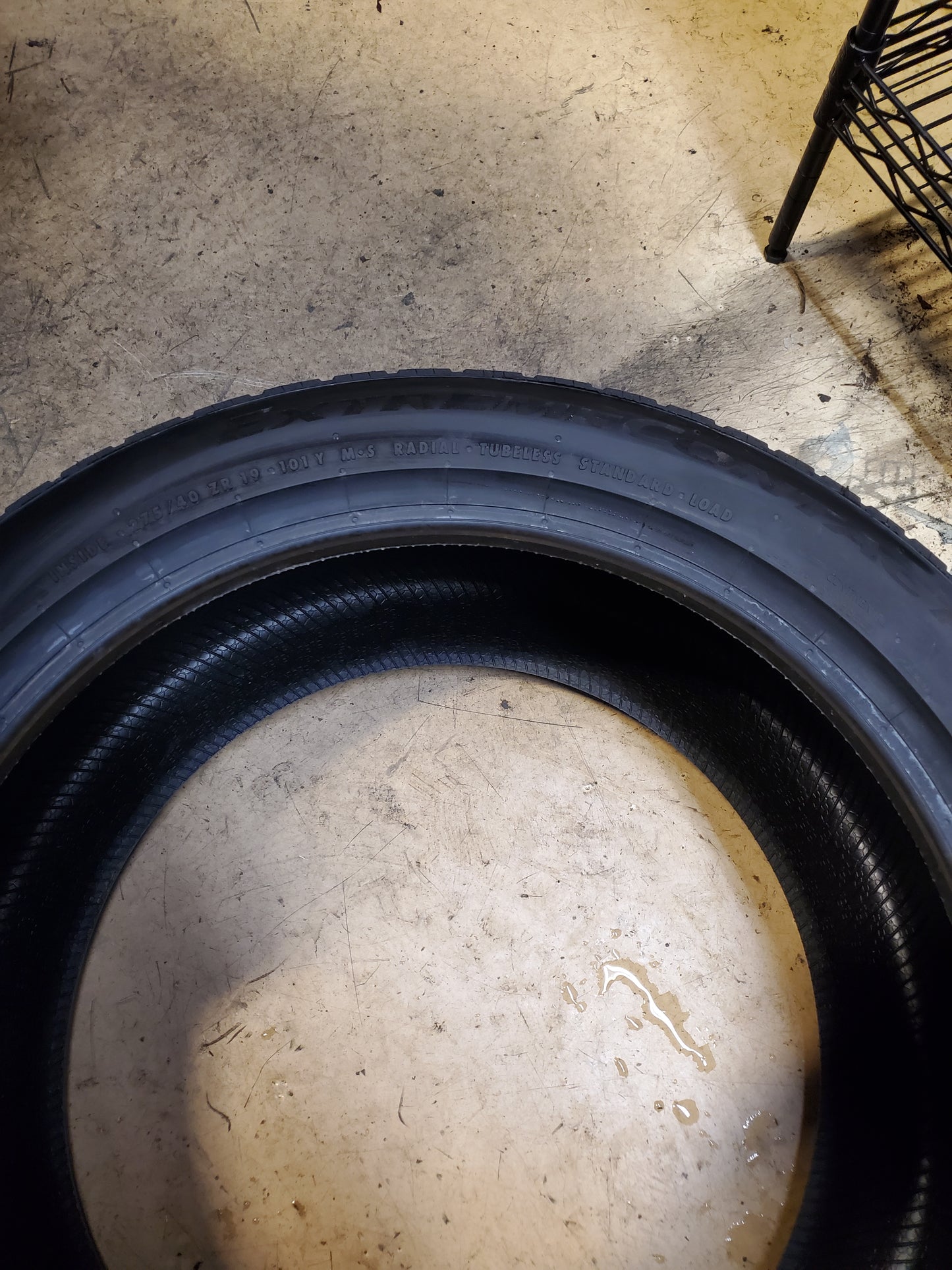 CONTINENTAL EXTREME CONTACT DWS 06 PLUS BSW P 275 40 19 101Y UHP TIRE 15573420000